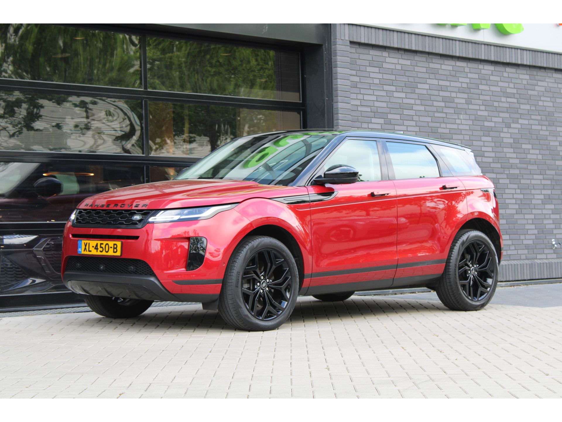 Land Rover Range Rover Evoque 2.0 D180 AWD HSE 44748472-4.jpg | ROS Automotive