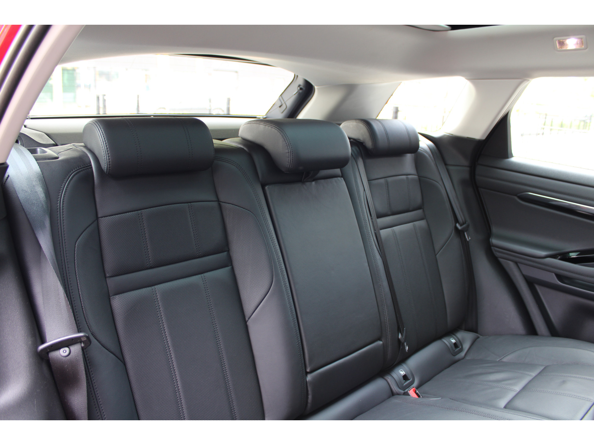 Land Rover Range Rover Evoque 2.0 D180 AWD HSE 44748472-40.jpg | ROS Automotive