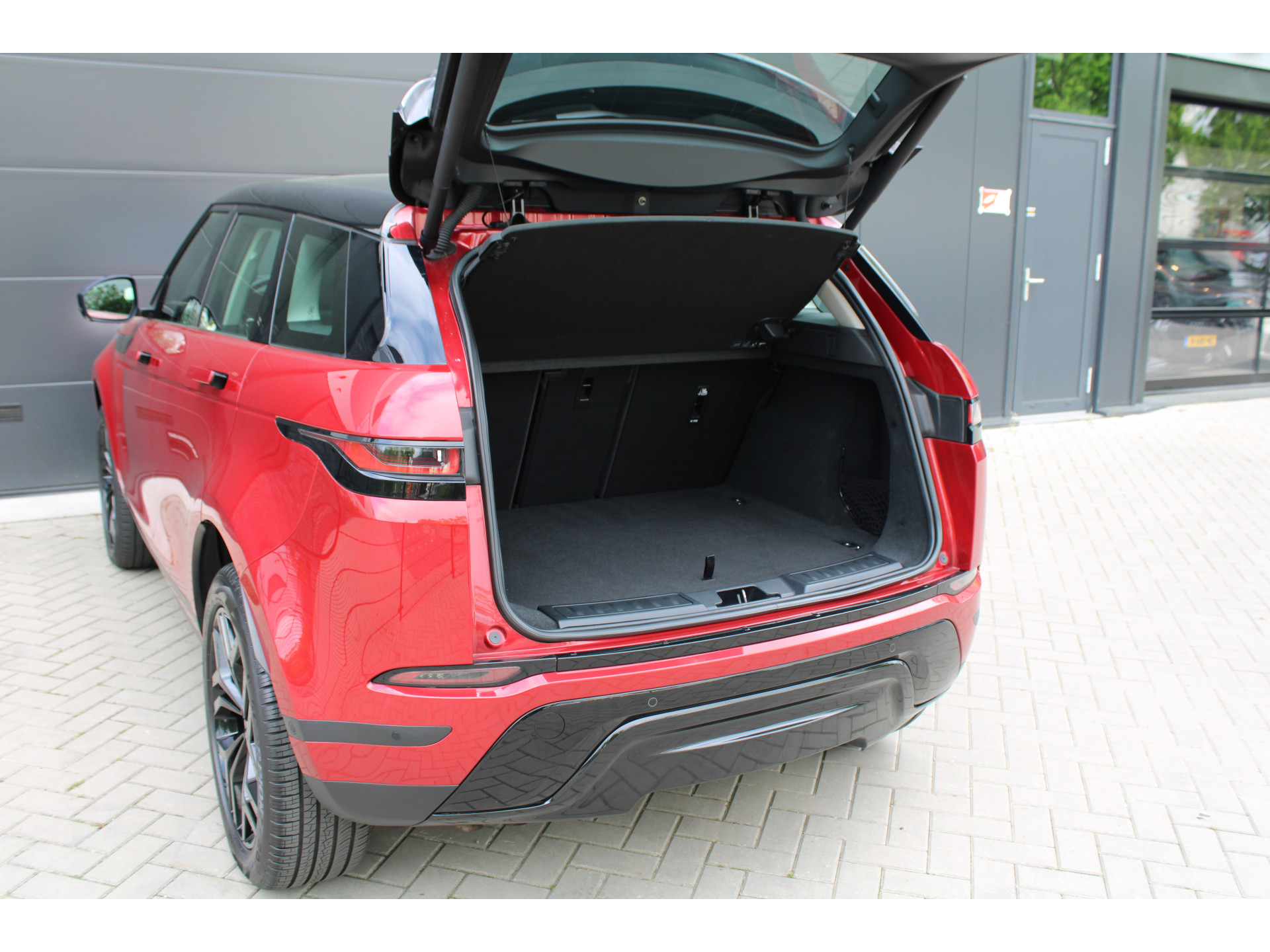 Land Rover Range Rover Evoque 2.0 D180 AWD HSE 44748472-41.jpg | ROS Automotive