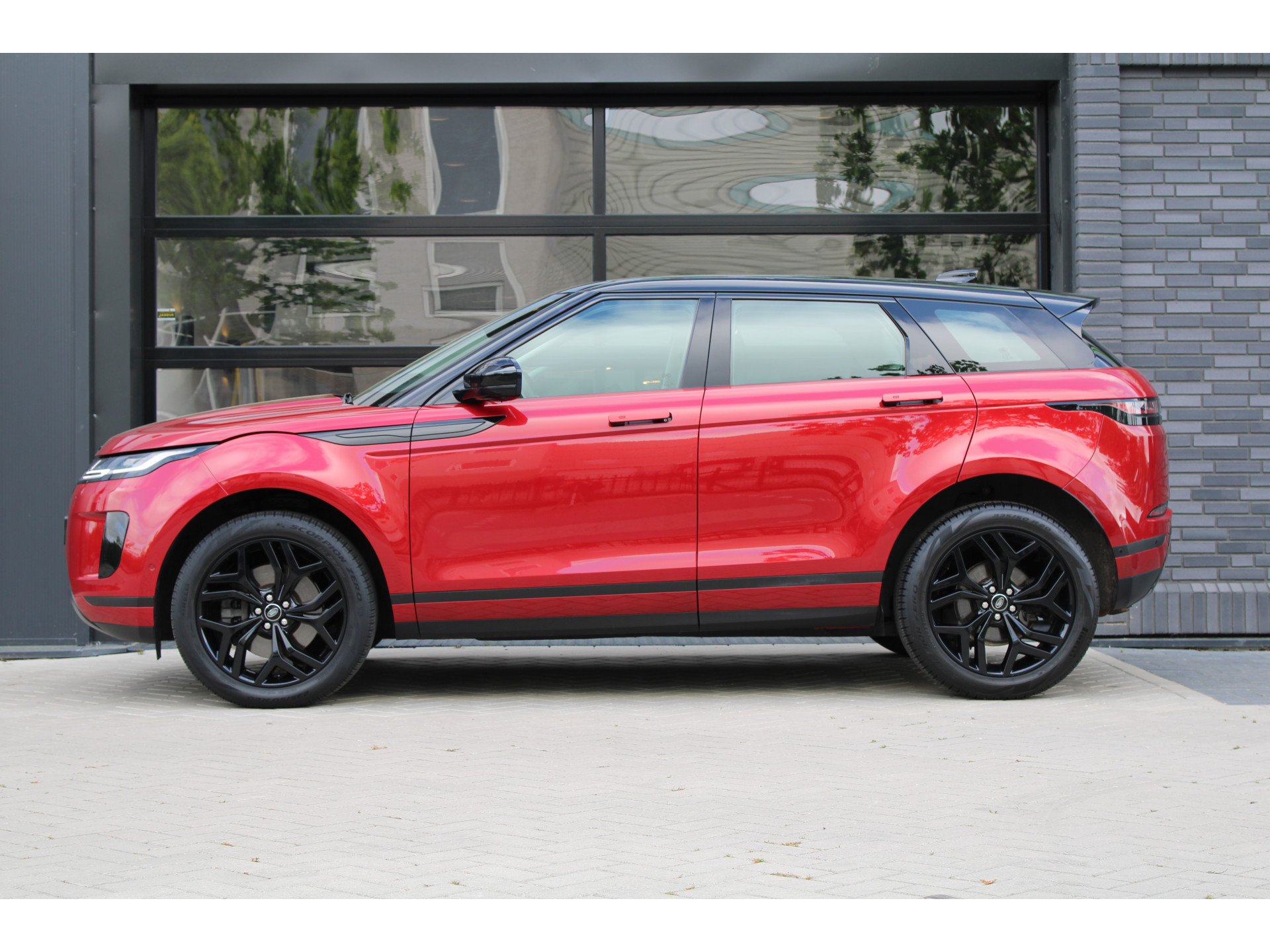 Land Rover Range Rover Evoque 2.0 D180 AWD HSE 44748472-6.jpg | ROS Automotive