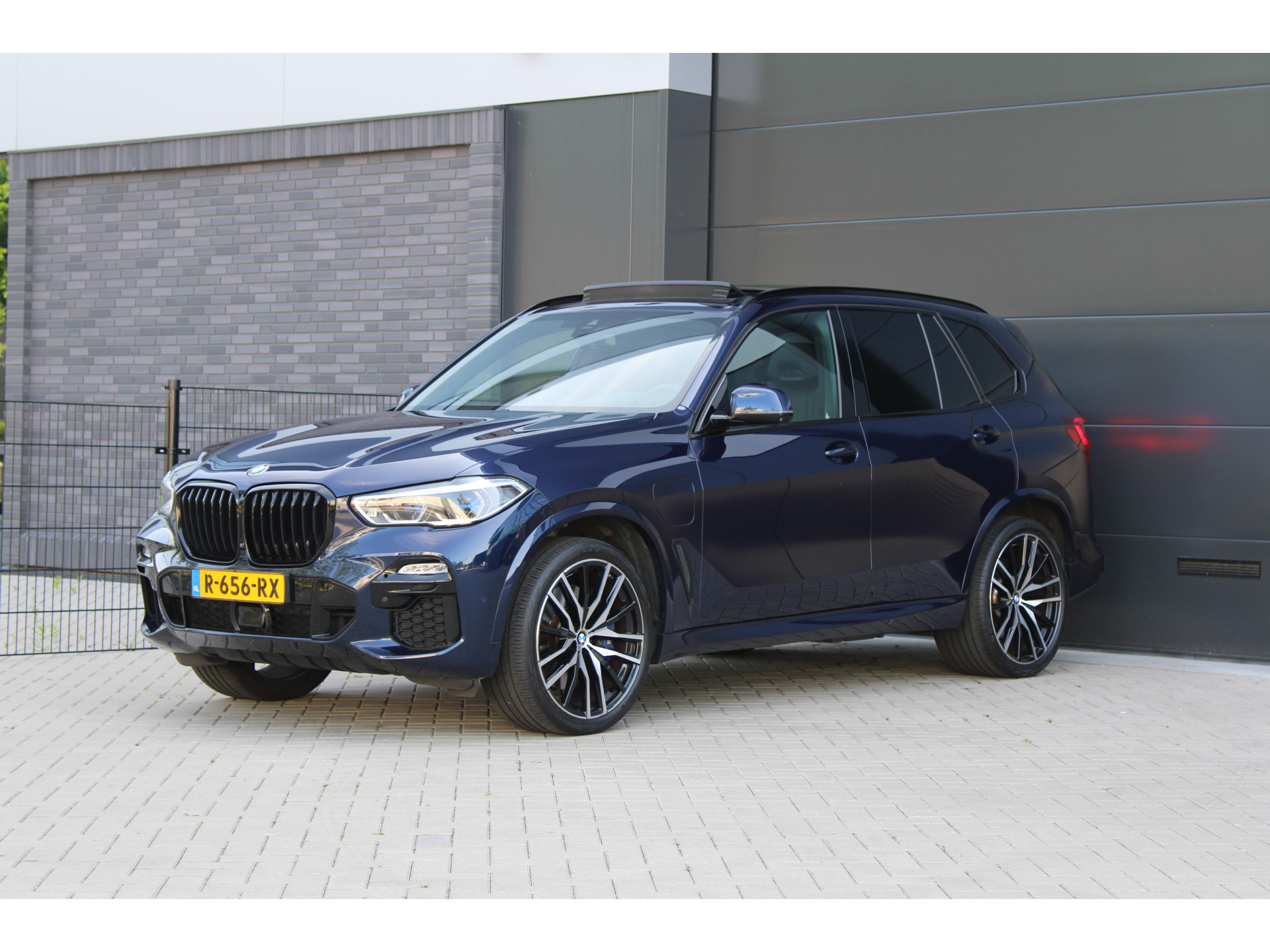 BMW X5 xDrive45e High Executive 45753242-57.jpg | ROS Automotive