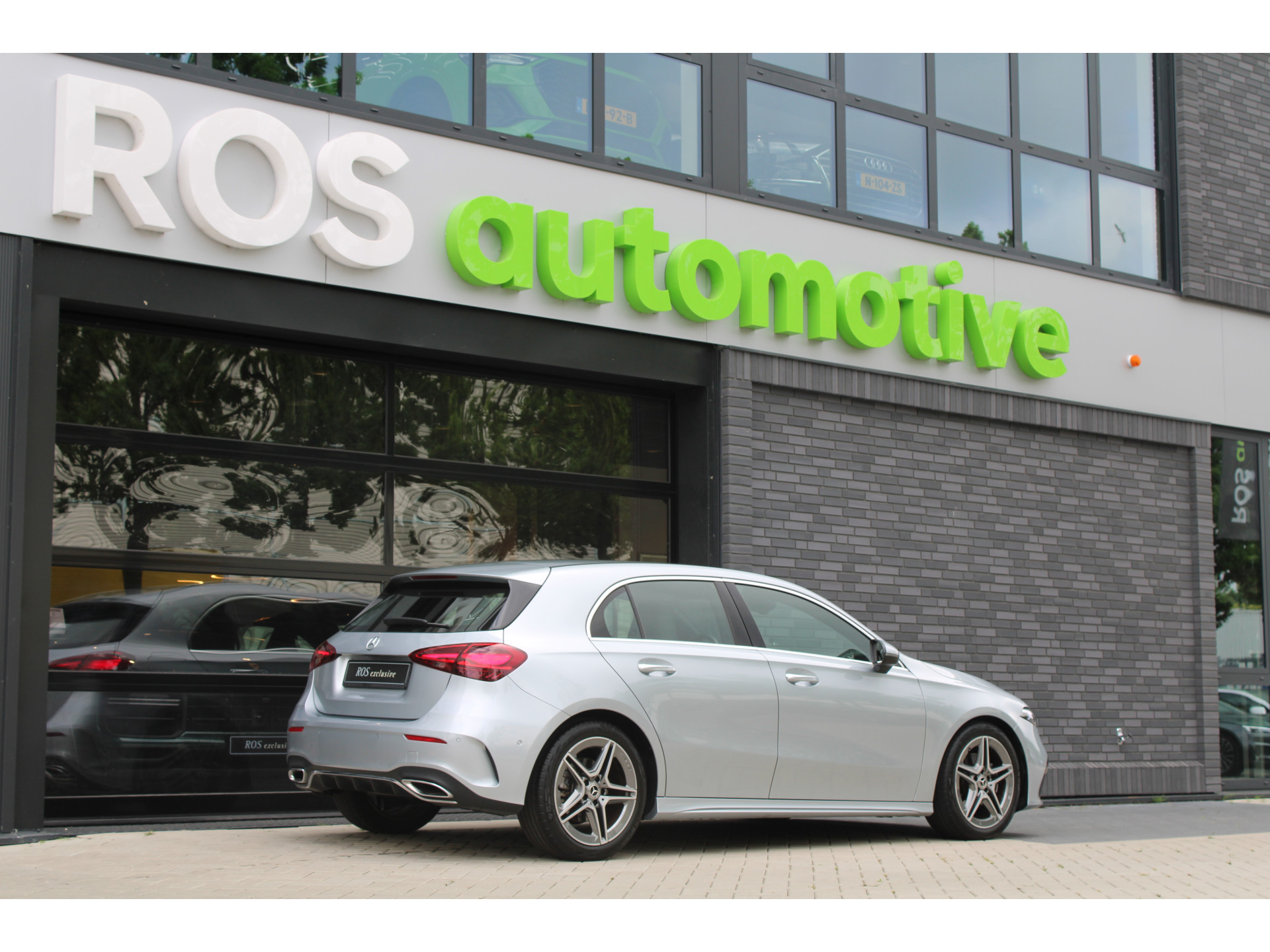 Mercedes-Benz A-Klasse 200 AMG Line 45939128-1.jpg | ROS Automotive