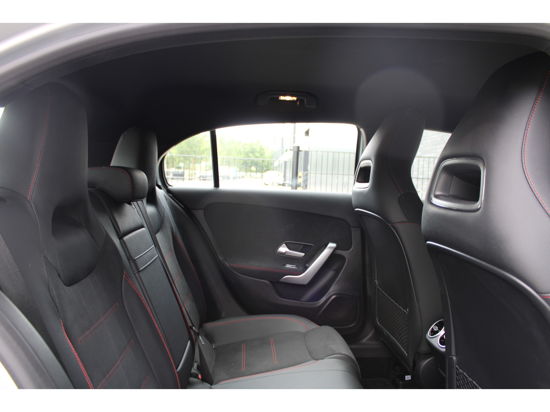 Mercedes-Benz A-Klasse 200 AMG Line 45939128-33.jpg | ROS Automotive