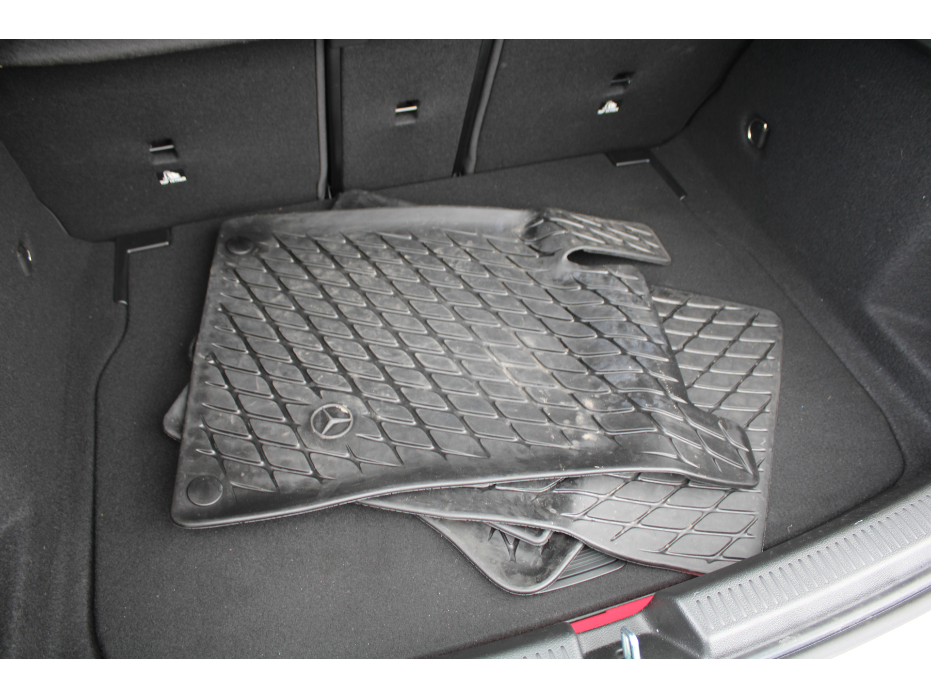 Mercedes-Benz A-Klasse 200 AMG Line 45939128-37.jpg | ROS Automotive