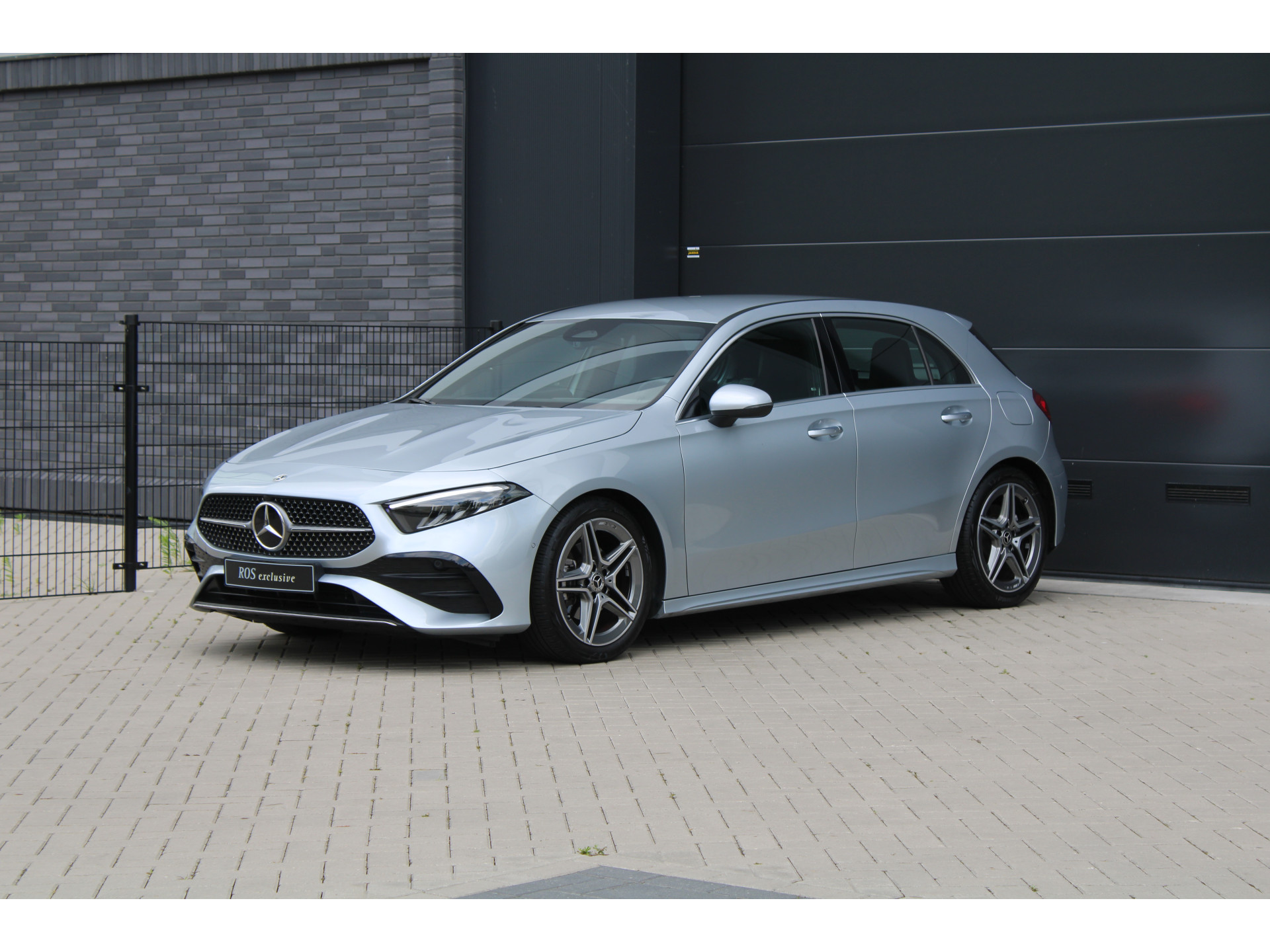 Mercedes-Benz A-Klasse 200 AMG Line 45939128-38.jpg | ROS Automotive