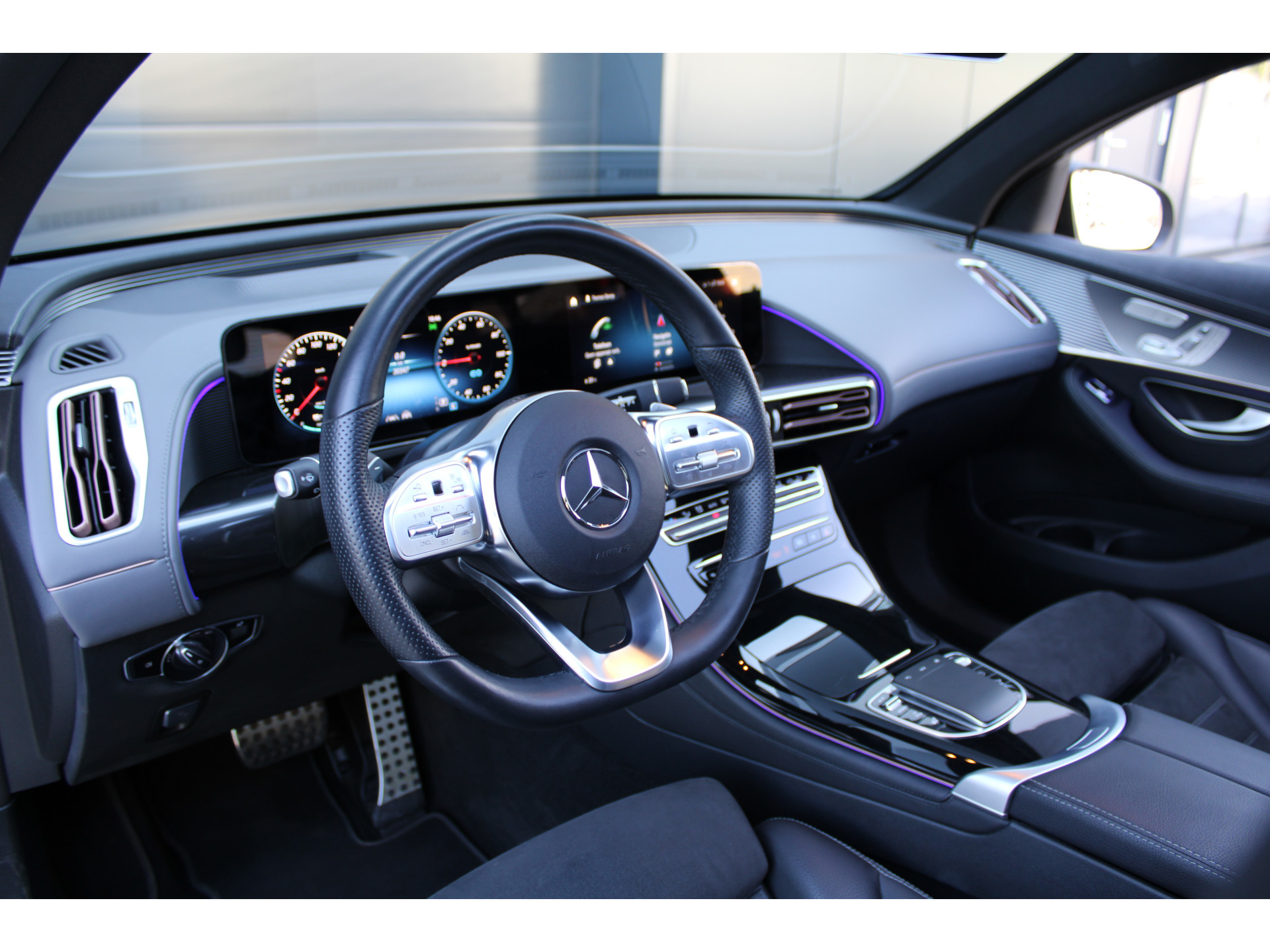 Mercedes-Benz EQC 400 4MATIC AMG Line 80 kWh 46066123-22.jpg | ROS Automotive