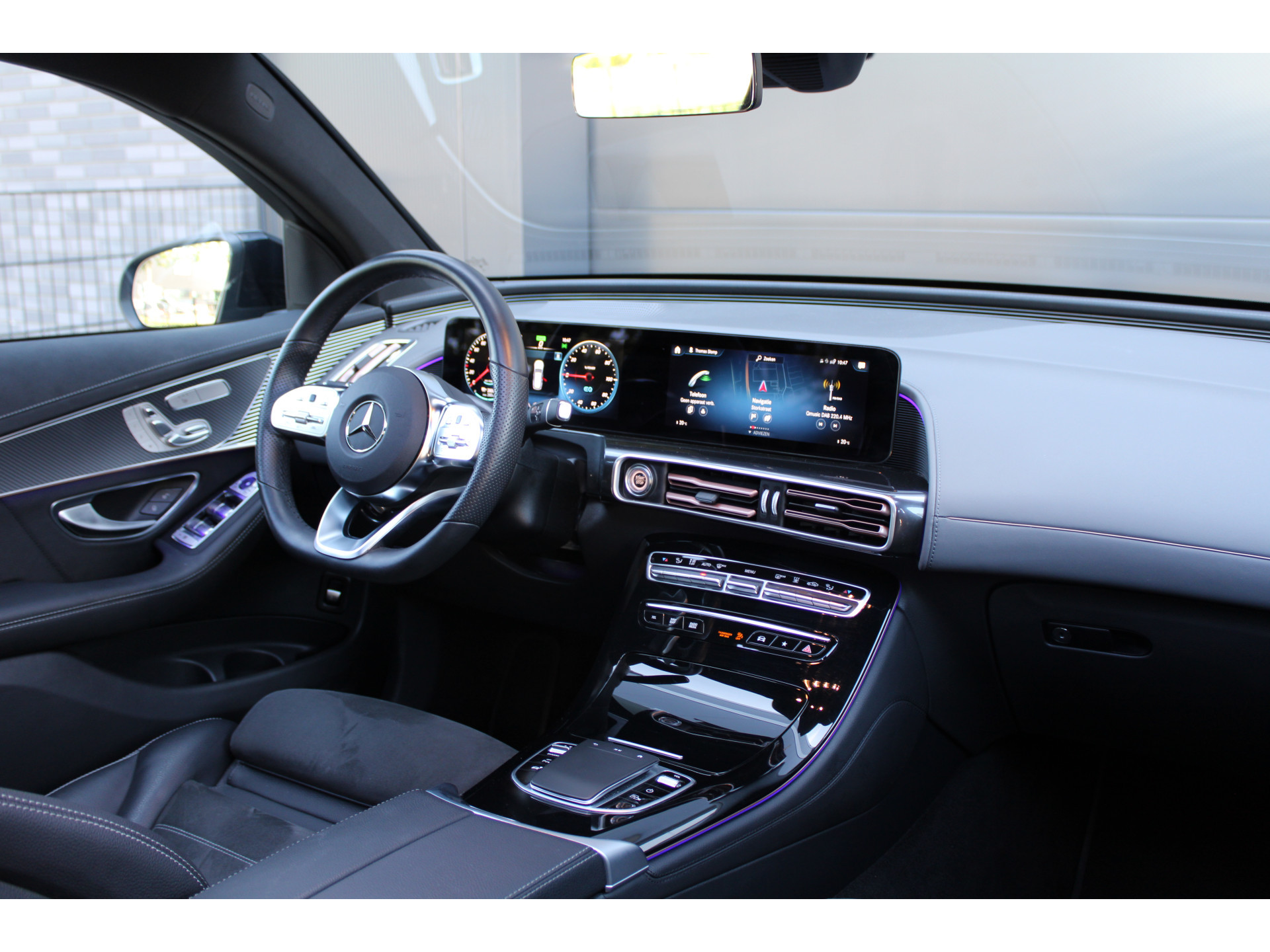 Mercedes-Benz EQC 400 4MATIC AMG Line 80 kWh 46066123-25.jpg | ROS Automotive