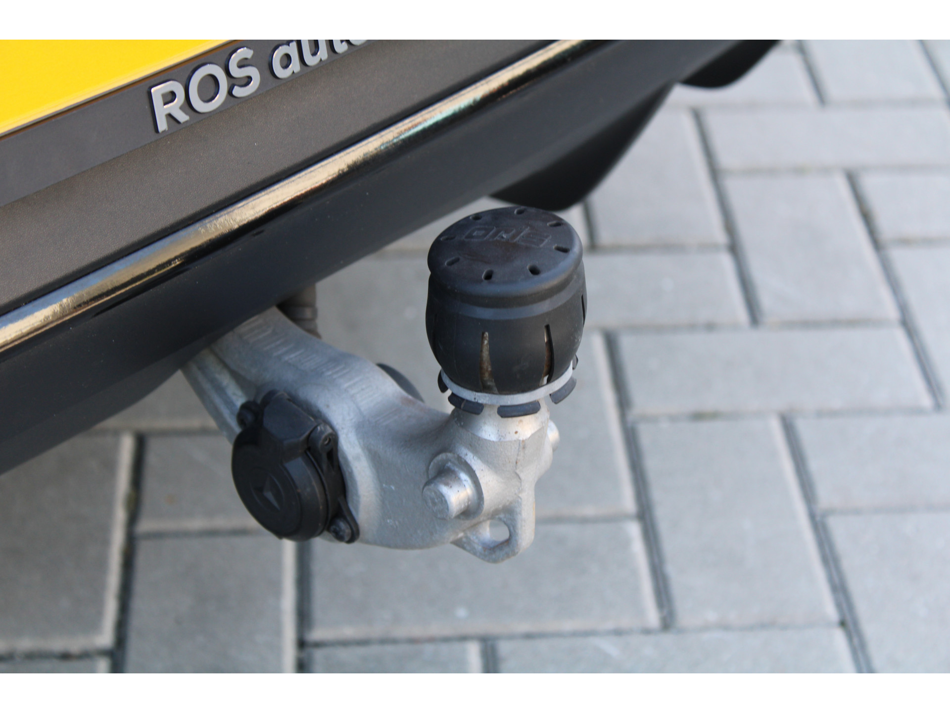 Mercedes-Benz EQC 400 4MATIC AMG Line 80 kWh 46066123-47.jpg | ROS Automotive