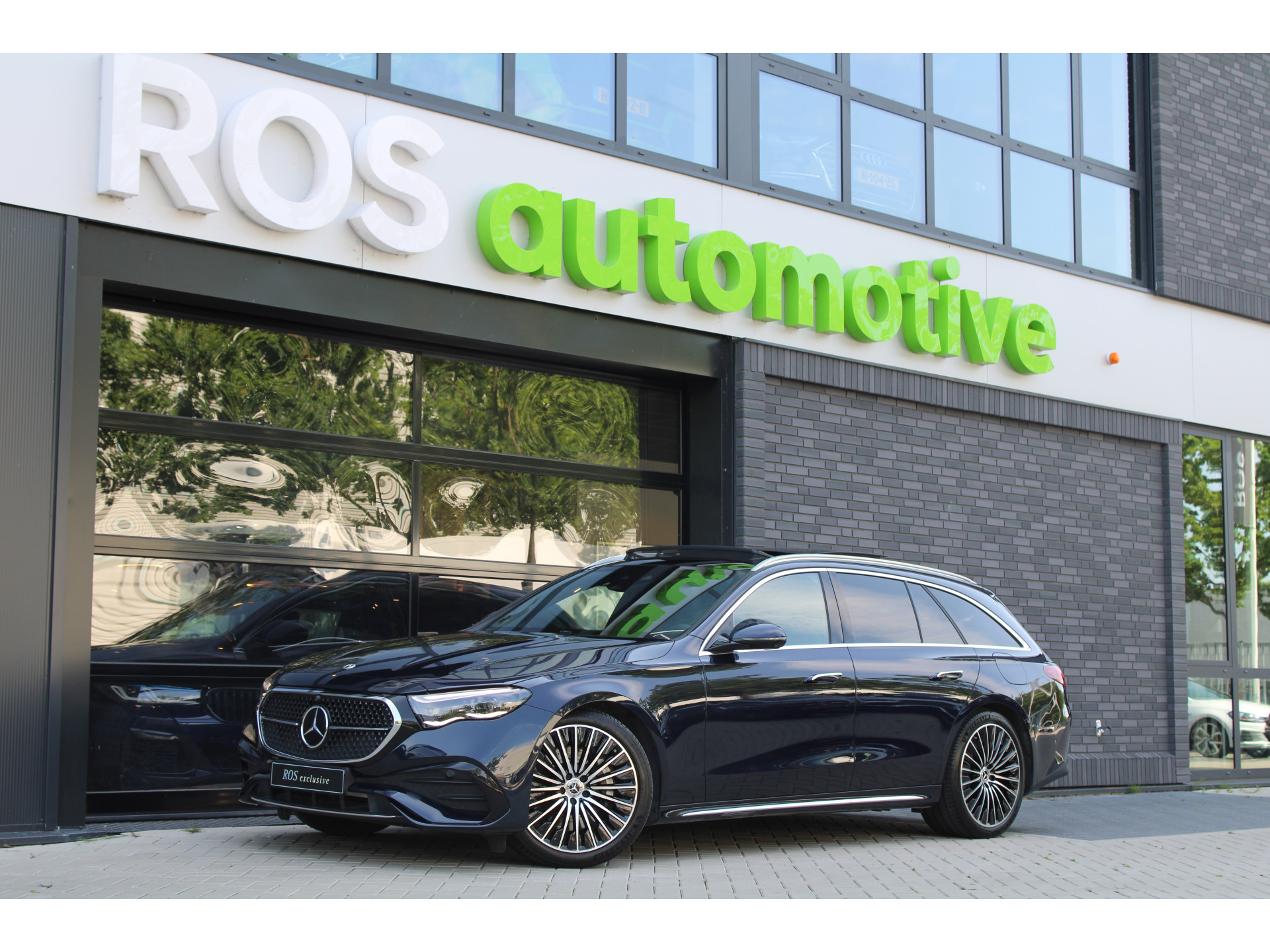 Mercedes-Benz E-Klasse 300 e AMG Line 46104293-0.jpg | ROS Automotive