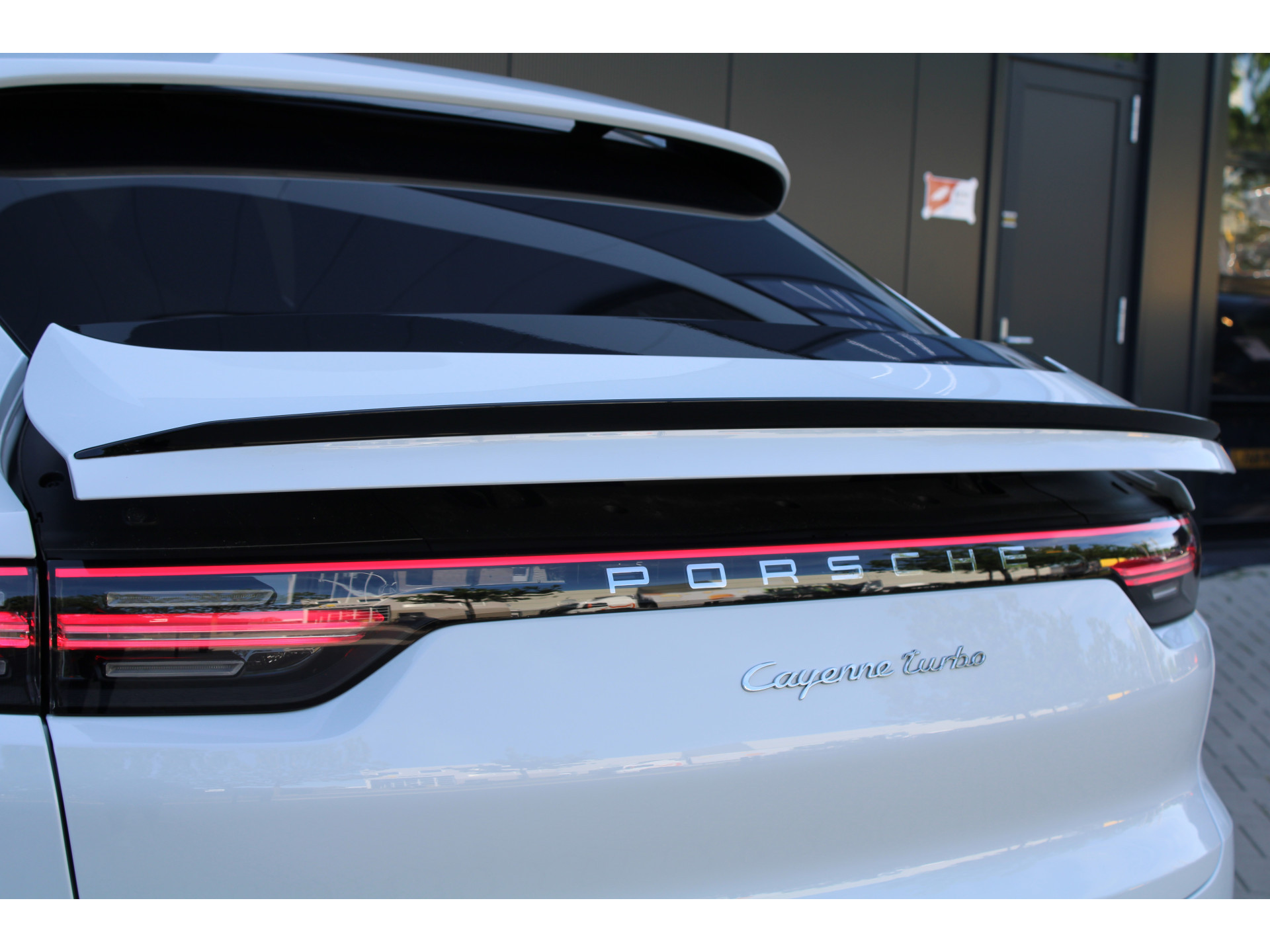 Porsche Cayenne Coupé 4.0 Turbo 46163800-14.jpg | ROS Automotive