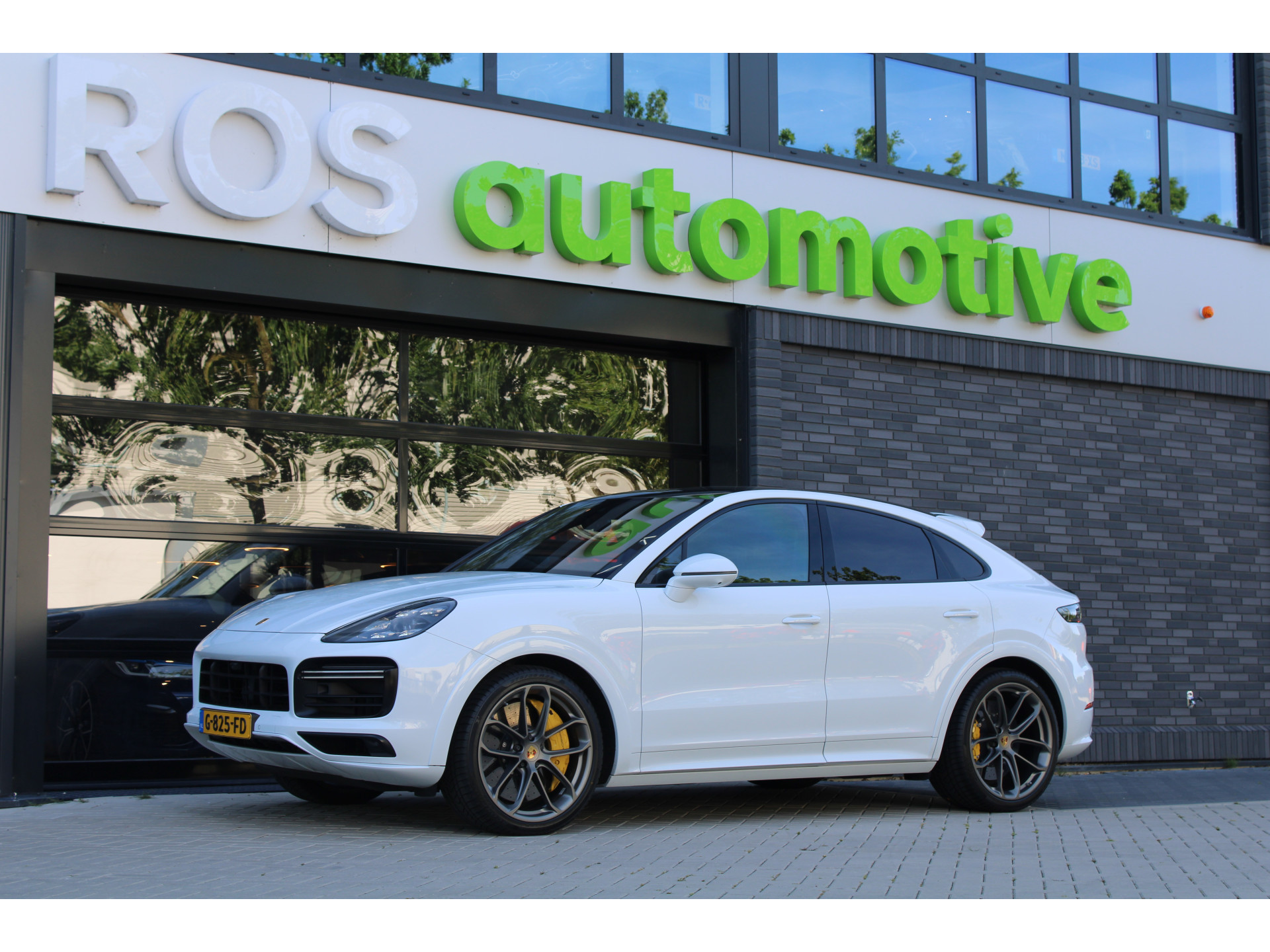 Porsche Cayenne Coupé 4.0 Turbo 46163800-2.jpg | ROS Automotive