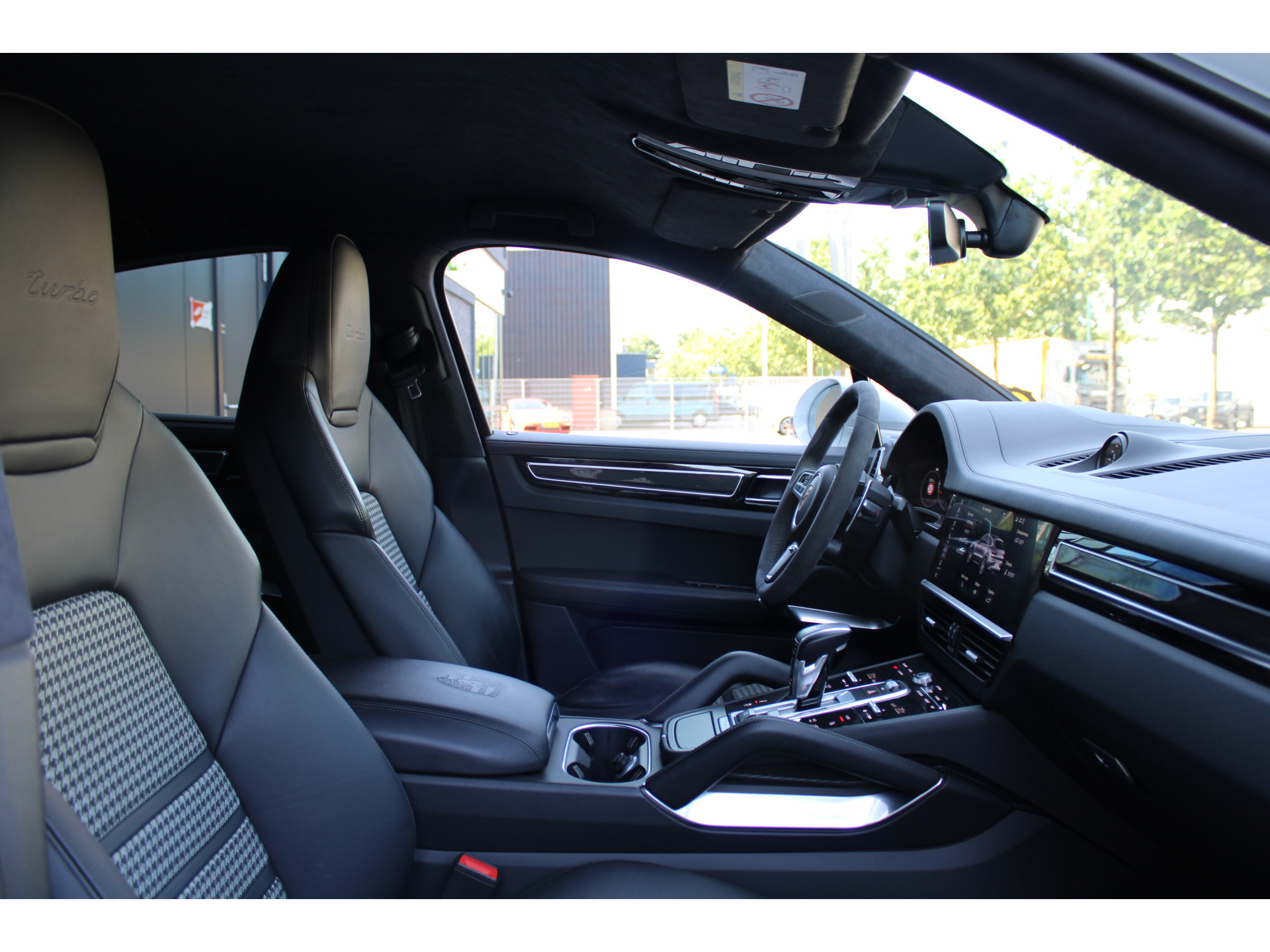 Porsche Cayenne Coupé 4.0 Turbo 46163800-30.jpg | ROS Automotive