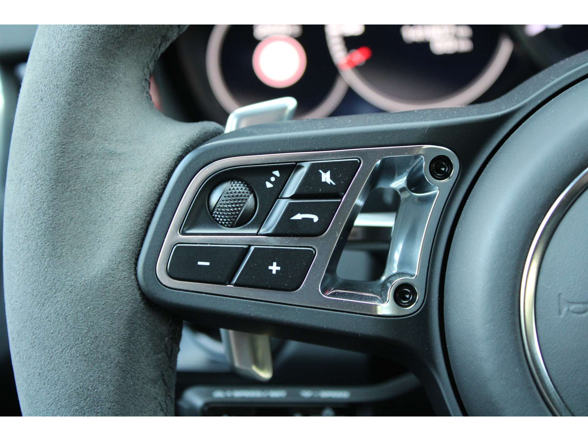 Porsche Cayenne Coupé 4.0 Turbo 46163800-37.jpg | ROS Automotive