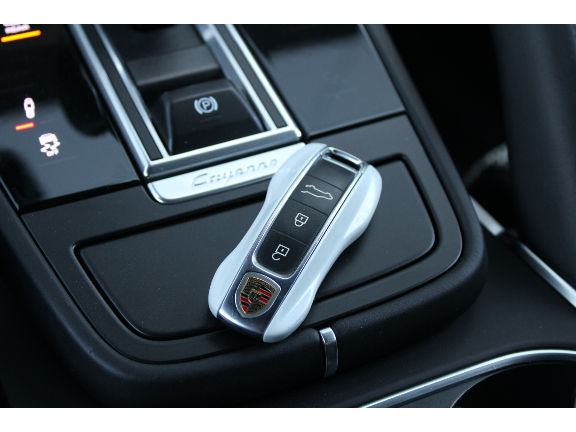 Porsche Cayenne Coupé 4.0 Turbo 46163800-48.jpg | ROS Automotive