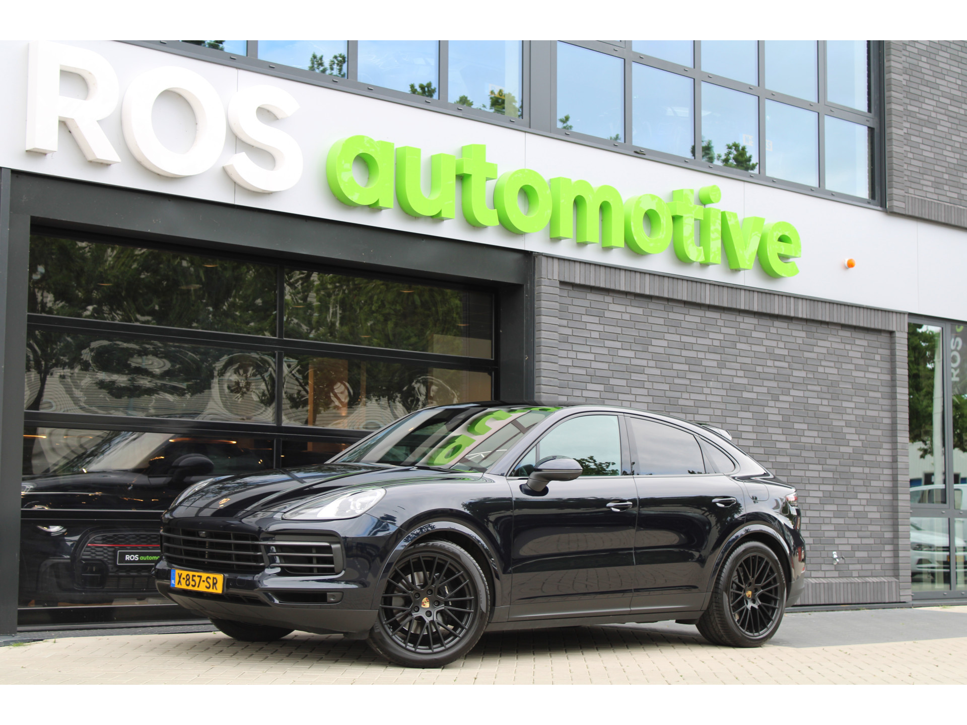 Porsche Cayenne Coupé 3.0 E-Hybrid Platinum Edition 46741622-0.jpg | ROS Automotive