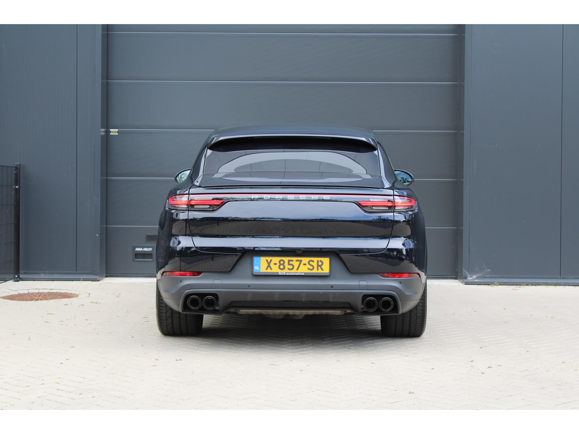 Porsche Cayenne Coupé 3.0 E-Hybrid Platinum Edition 46741622-12.jpg | ROS Automotive