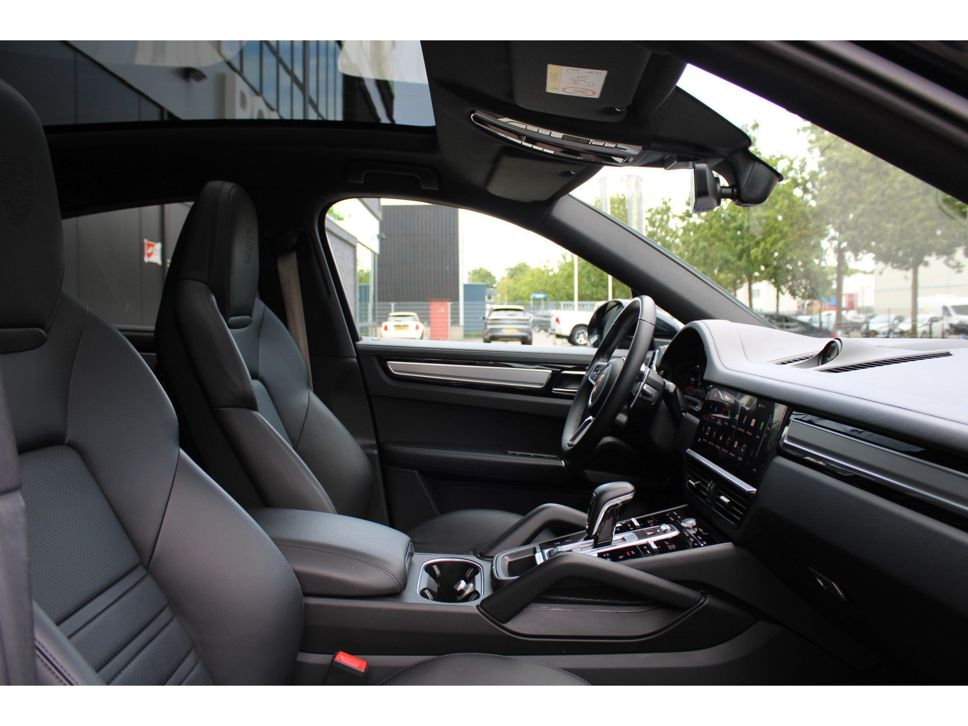 Porsche Cayenne Coupé 3.0 E-Hybrid Platinum Edition 46741622-21.jpg | ROS Automotive