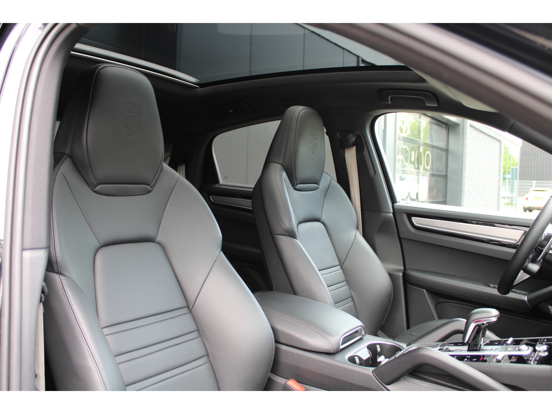 Porsche Cayenne Coupé 3.0 E-Hybrid Platinum Edition 46741622-22.jpg | ROS Automotive
