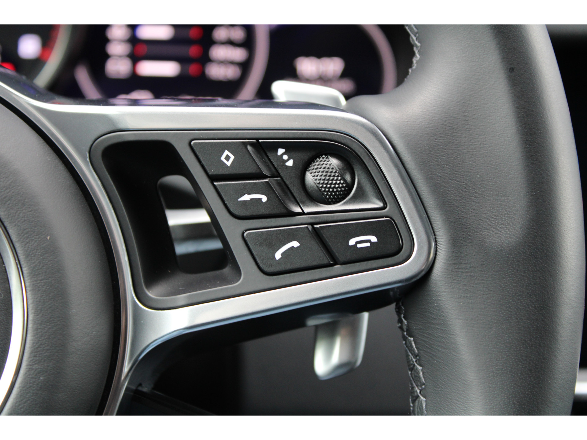 Porsche Cayenne Coupé 3.0 E-Hybrid Platinum Edition 46741622-27.jpg | ROS Automotive