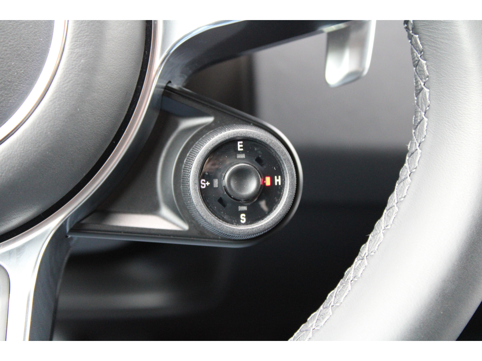 Porsche Cayenne Coupé 3.0 E-Hybrid Platinum Edition 46741622-28.jpg | ROS Automotive