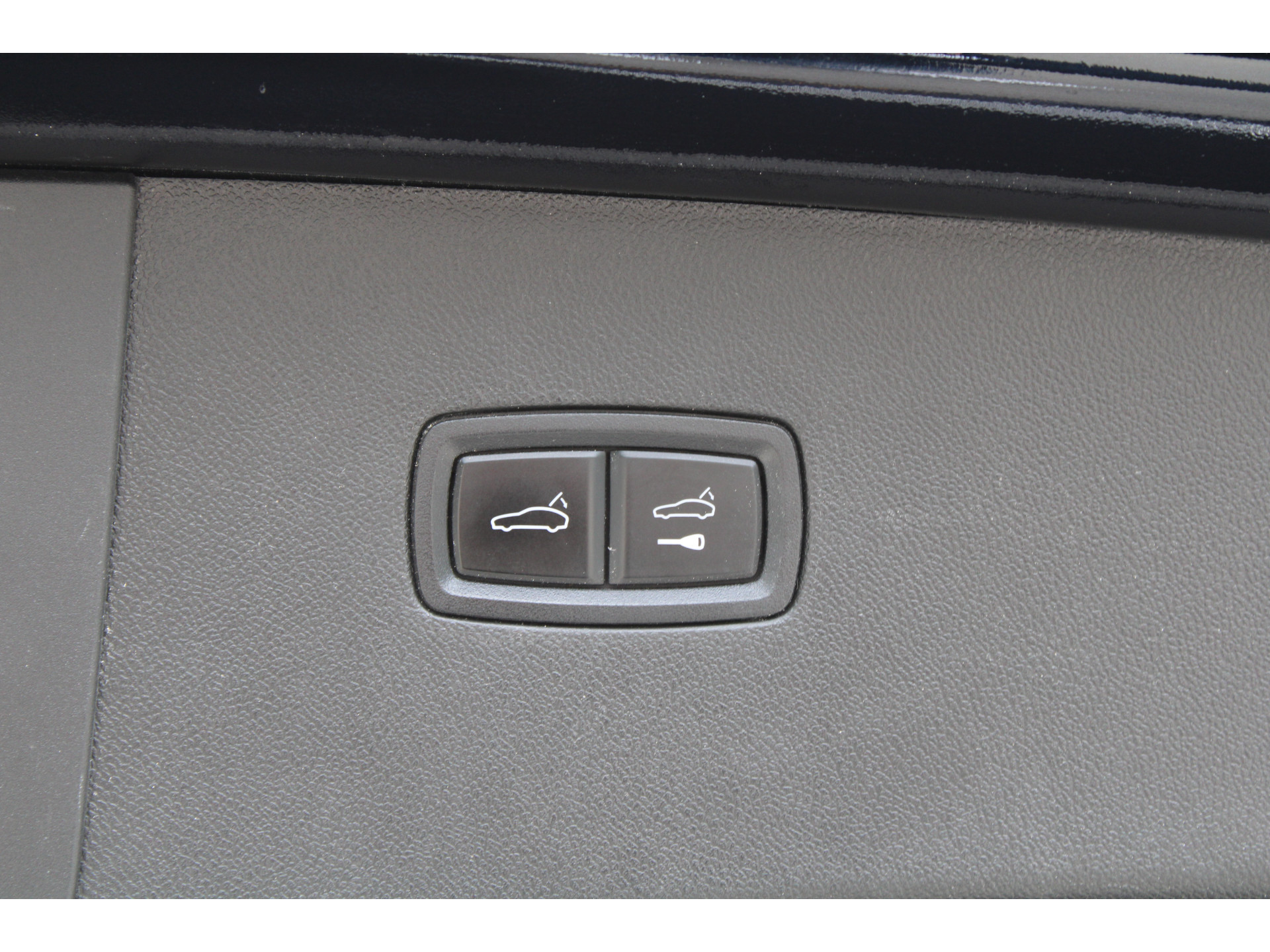 Porsche Cayenne Coupé 3.0 E-Hybrid Platinum Edition 46741622-48.jpg | ROS Automotive