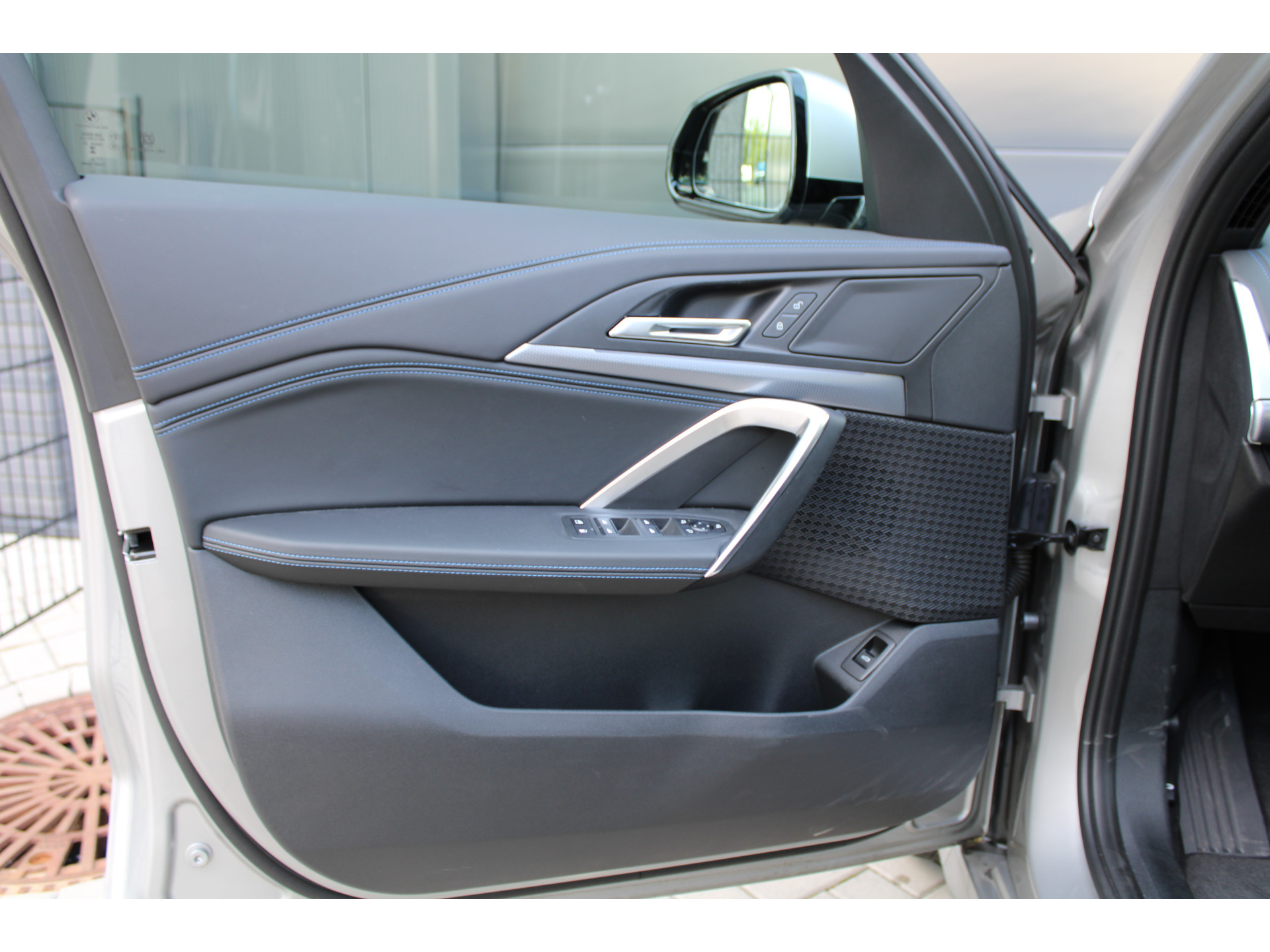 BMW X1 xDrive30e 47110407-17.jpg | ROS Automotive