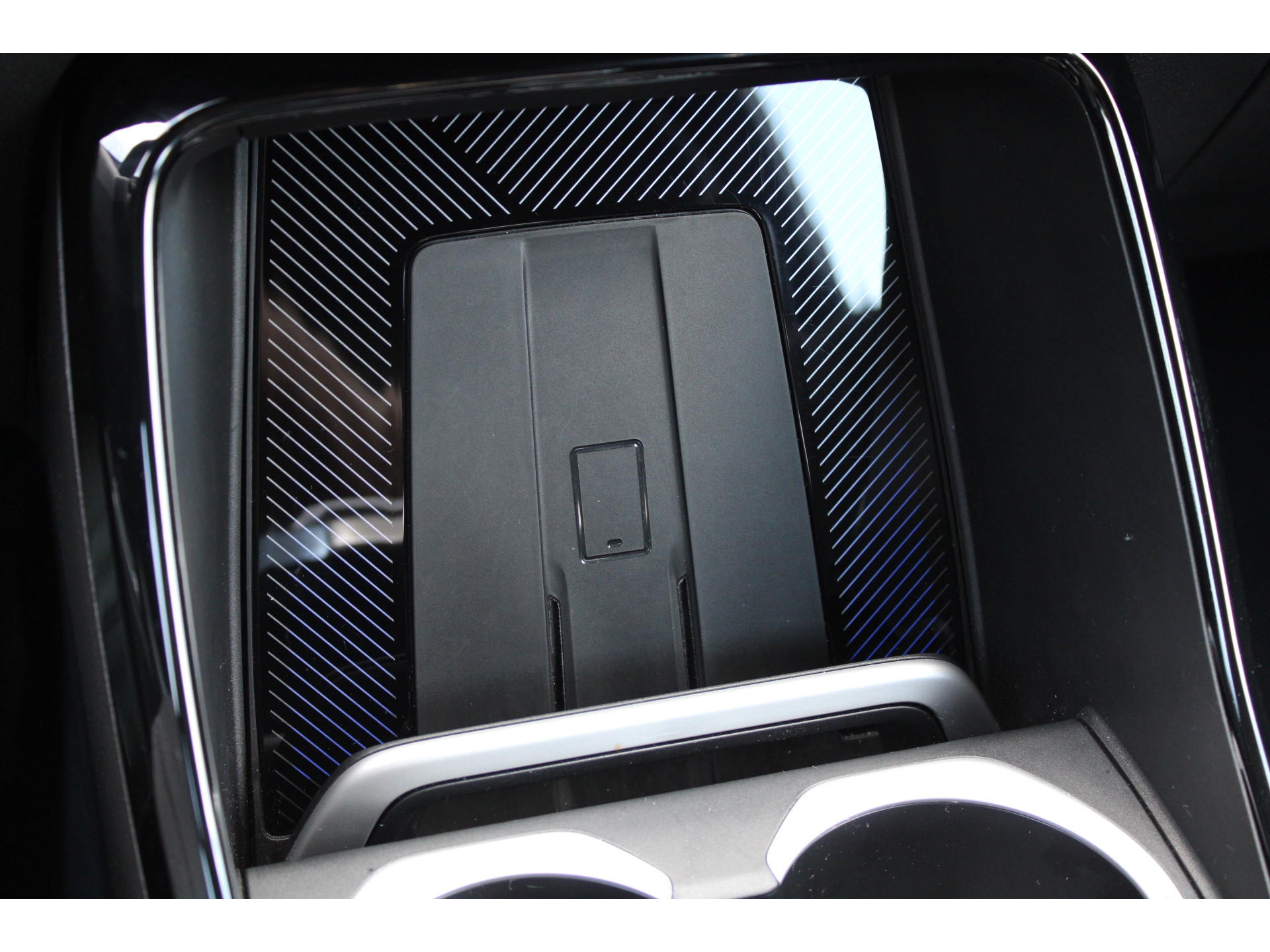 BMW X1 xDrive30e 47110407-27.jpg | ROS Automotive