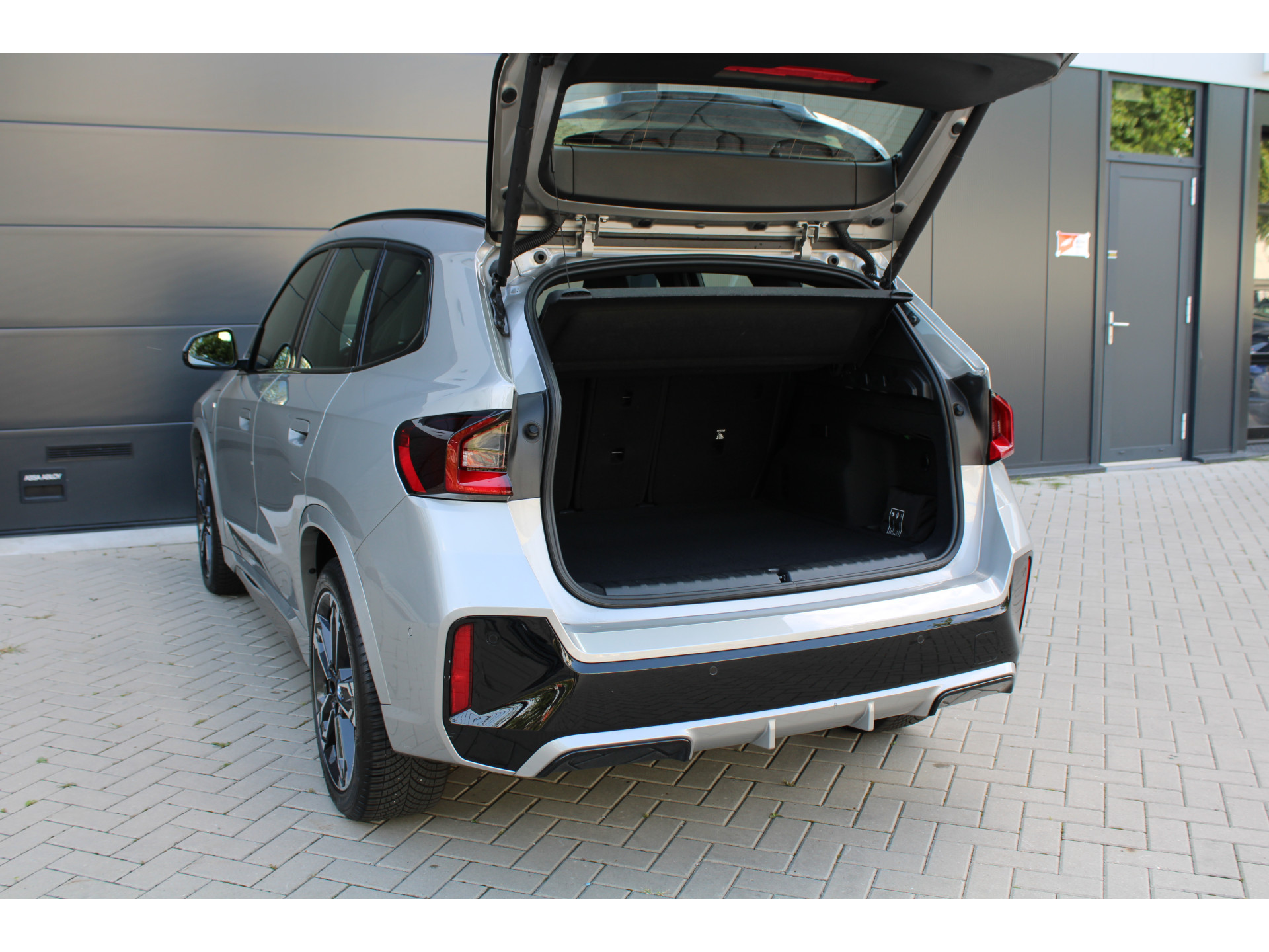 BMW X1 xDrive30e 47110407-37.jpg | ROS Automotive