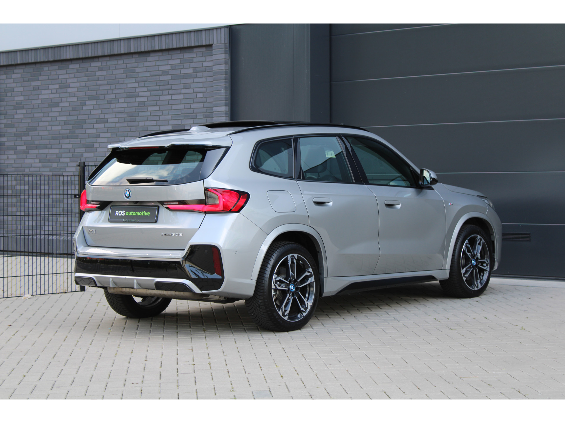 BMW X1 xDrive30e 47110407-41.jpg | ROS Automotive