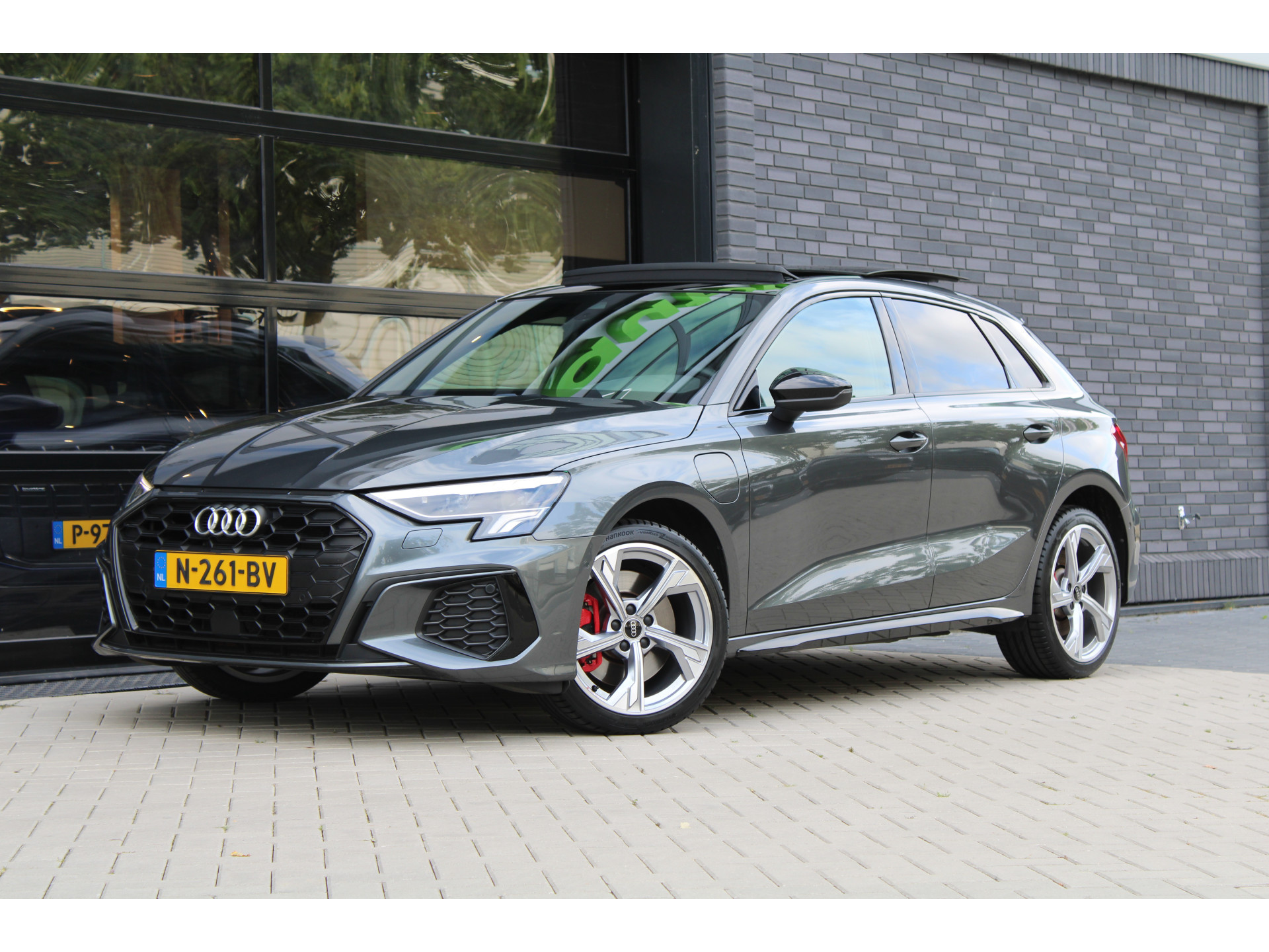 Audi A3 Sportback 45 TFSI e S edition Competition 47111180-3.jpg | ROS Automotive