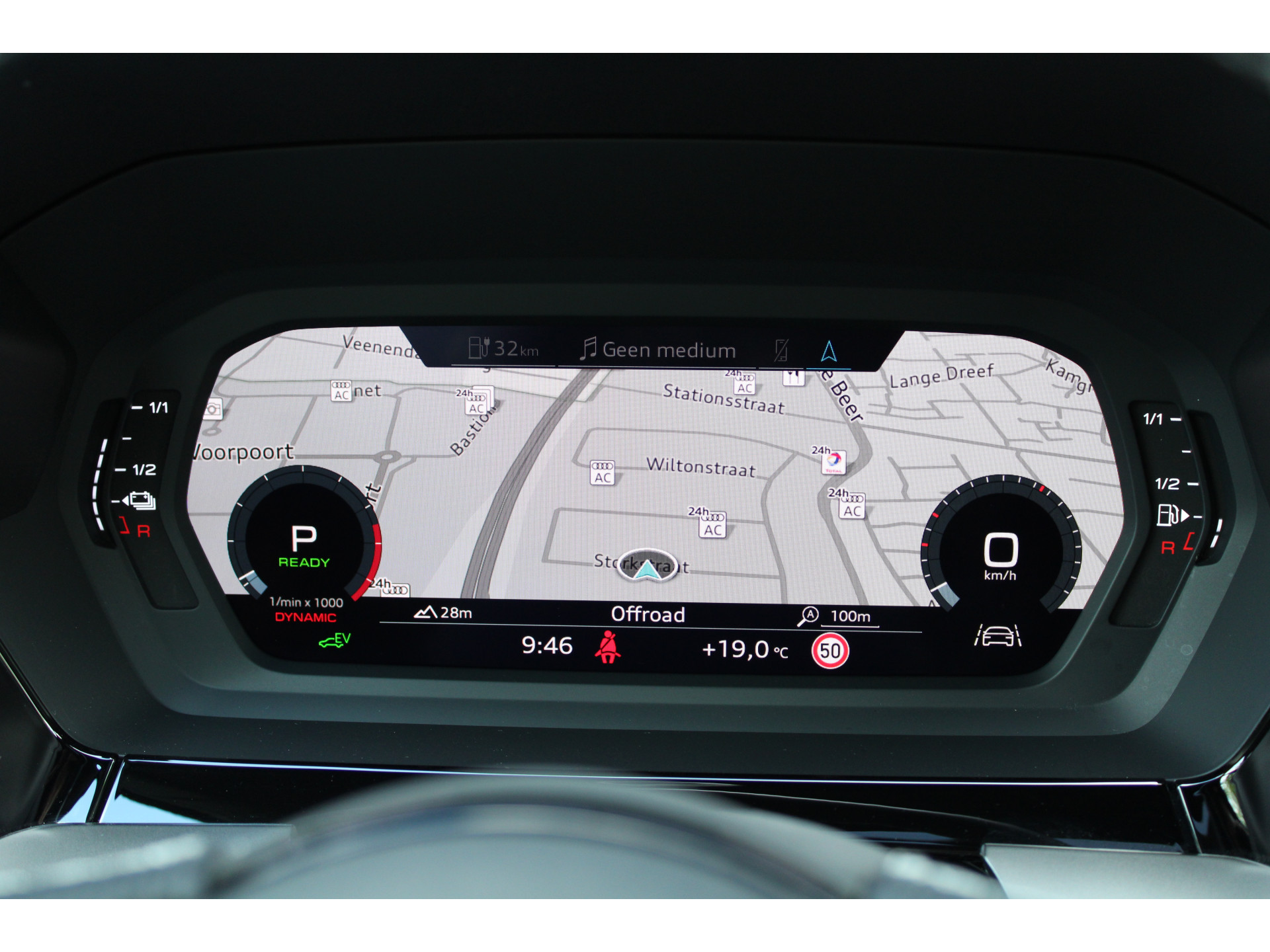 Audi A3 Sportback 45 TFSI e S edition Competition 47111180-30.jpg | ROS Automotive