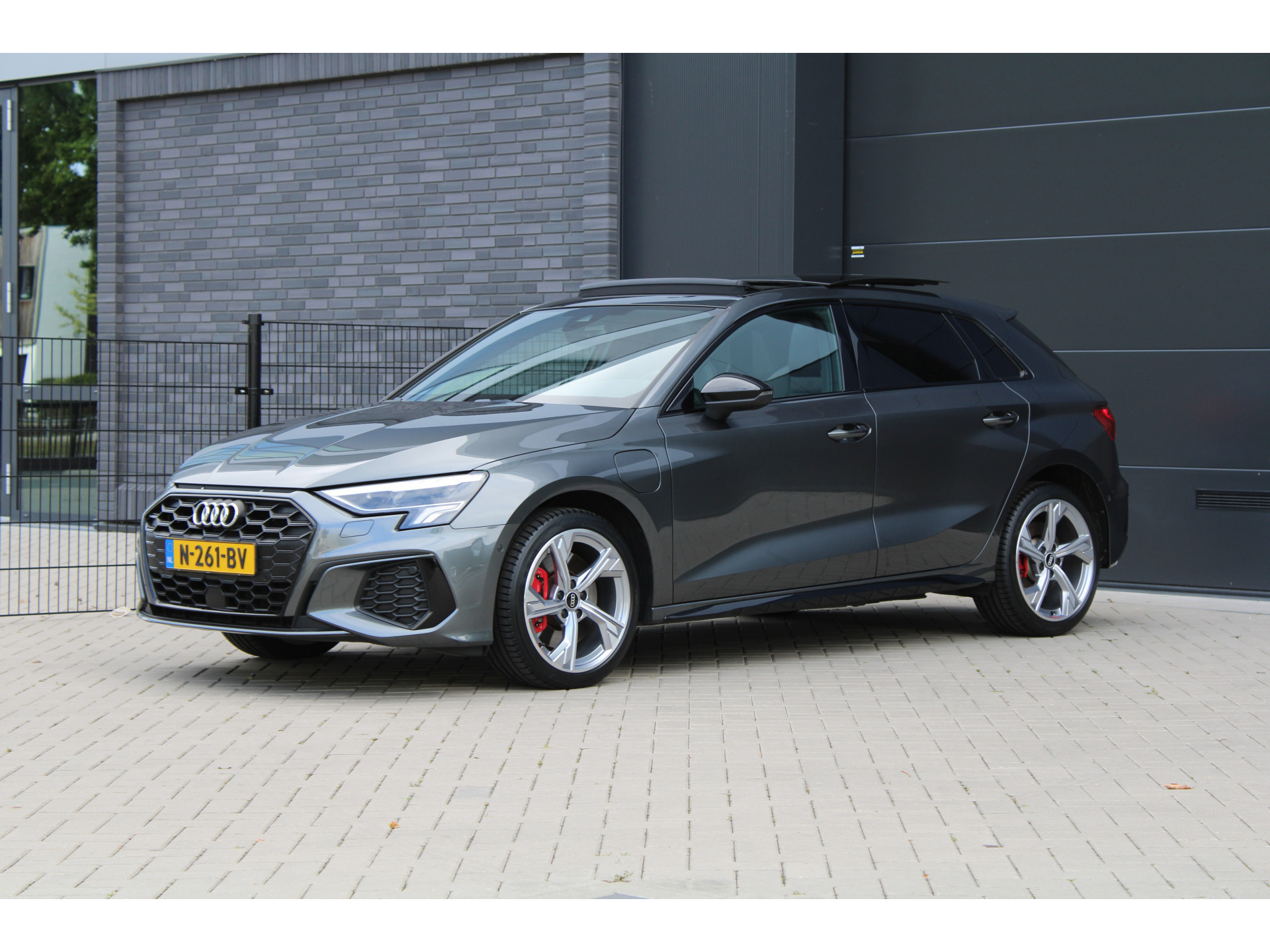 Audi A3 Sportback 45 TFSI e S edition Competition 47111180-44.jpg | ROS Automotive