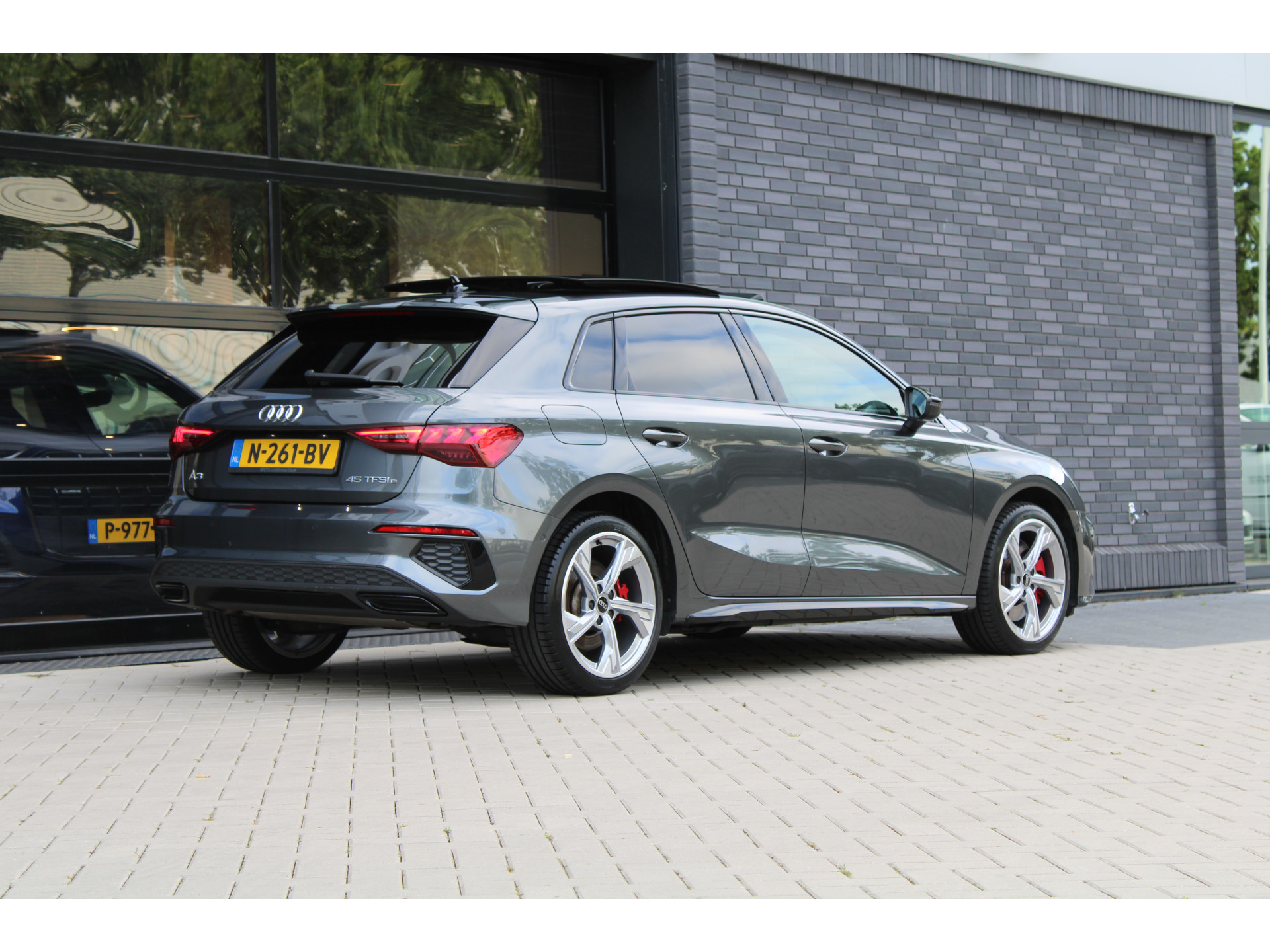 Audi A3 Sportback 45 TFSI e S edition Competition 47111180-9.jpg | ROS Automotive