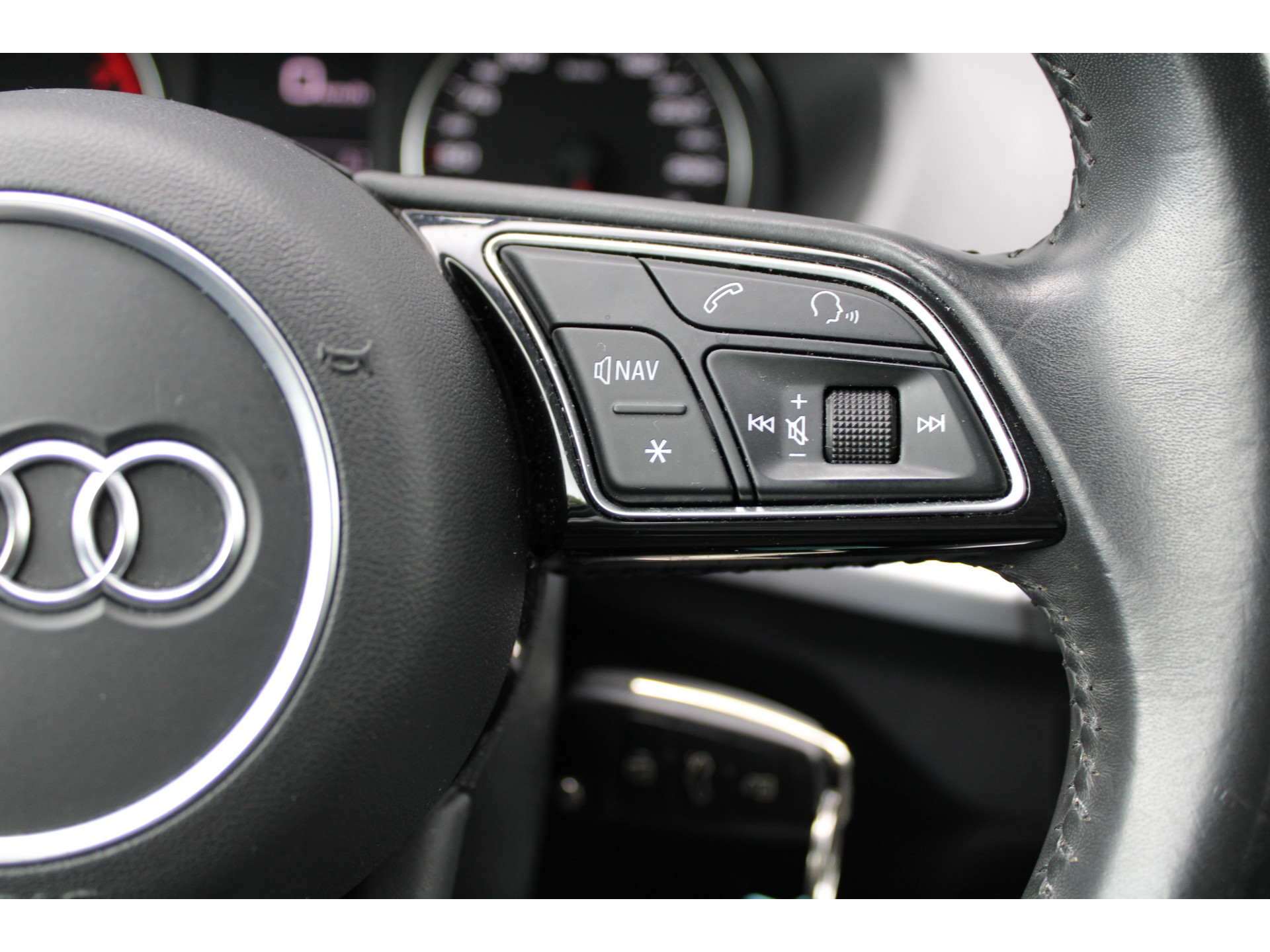 Audi Q2 35 TFSI CoD Sport 47158708-32.jpg | ROS Automotive