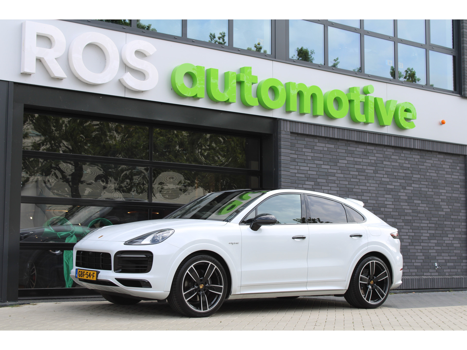 Porsche Cayenne Coupé 3.0 E-Hybrid Platinum Edition 47283474-1.jpg | ROS Automotive