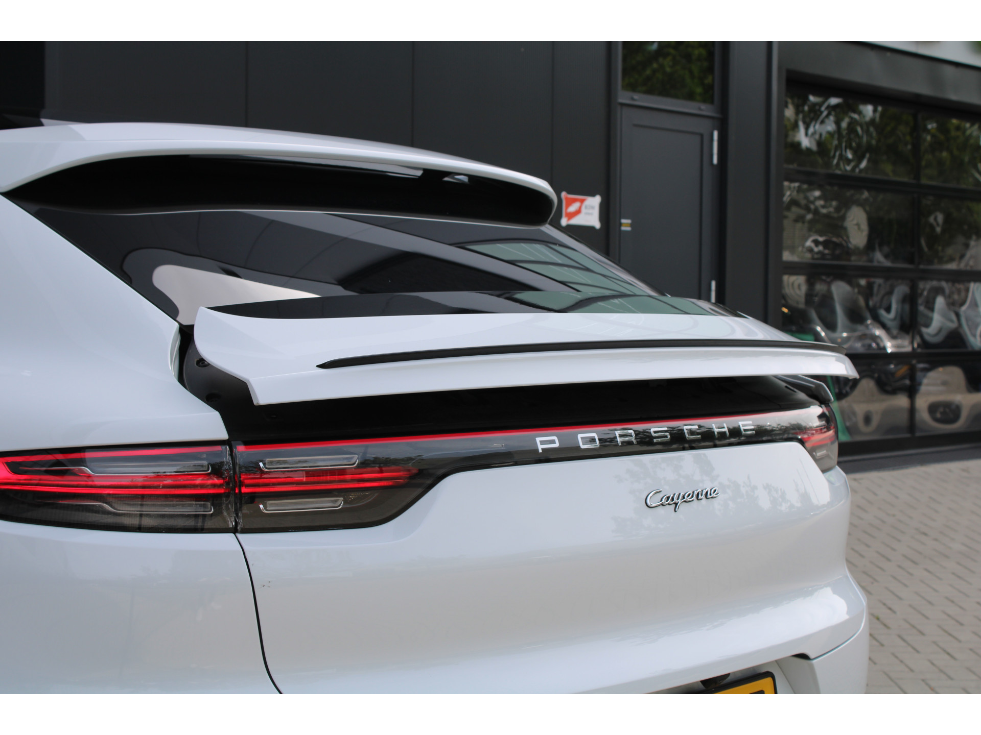 Porsche Cayenne Coupé 3.0 E-Hybrid Platinum Edition 47283474-17.jpg | ROS Automotive