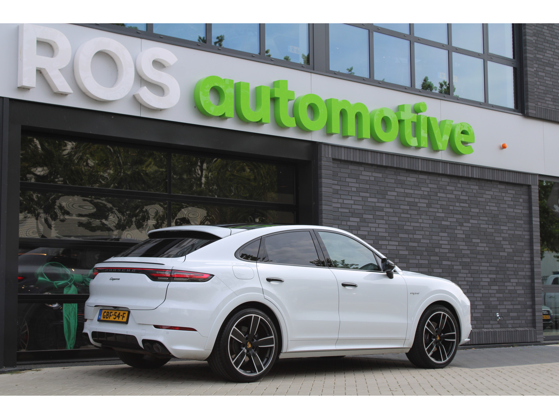 Porsche Cayenne Coupé 3.0 E-Hybrid Platinum Edition 47283474-2.jpg | ROS Automotive