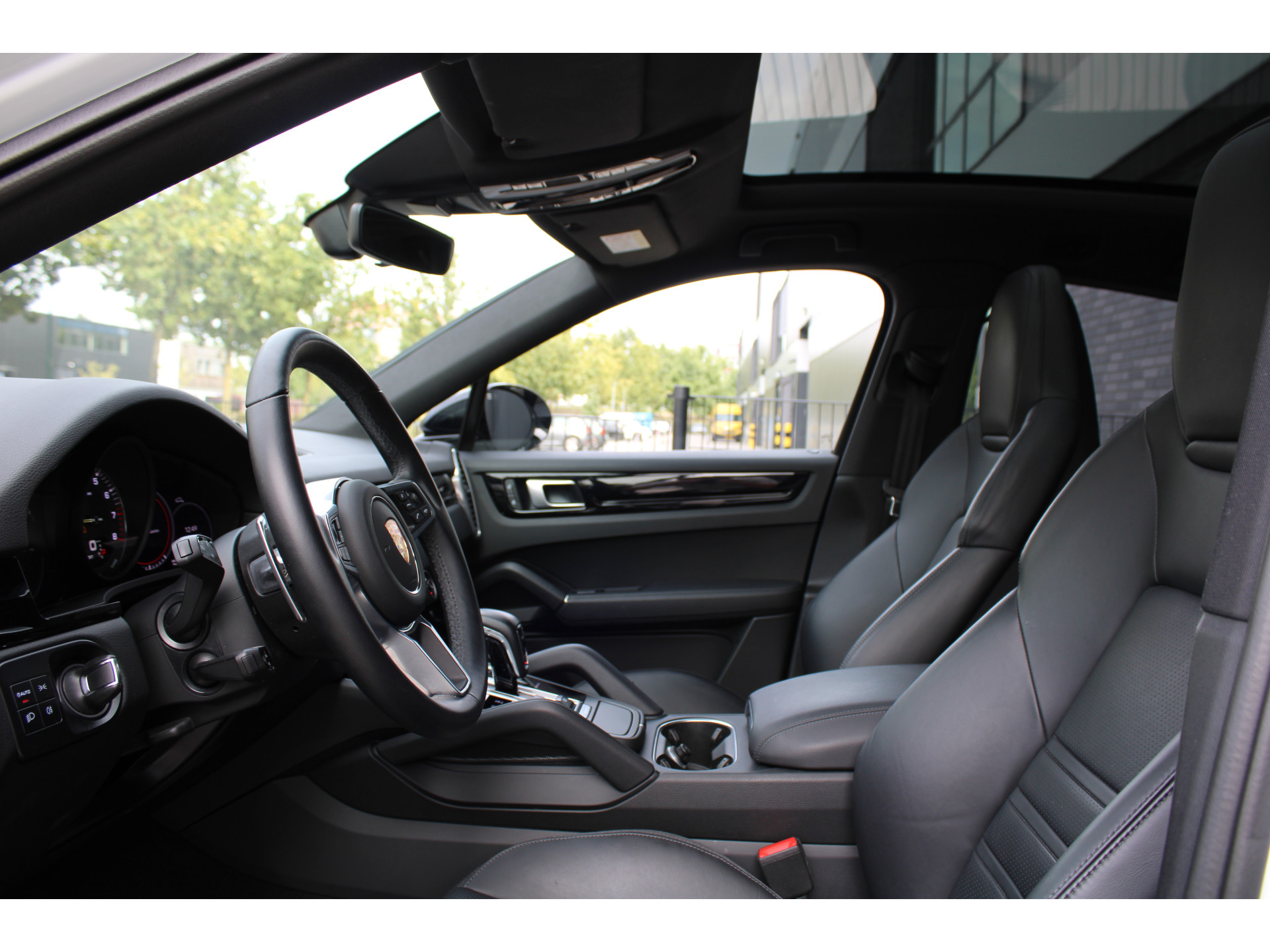 Porsche Cayenne Coupé 3.0 E-Hybrid Platinum Edition 47283474-22.jpg | ROS Automotive