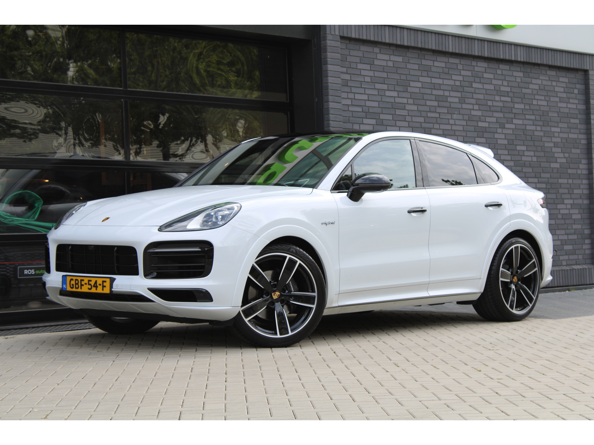 Porsche Cayenne Coupé 3.0 E-Hybrid Platinum Edition 47283474-3.jpg | ROS Automotive