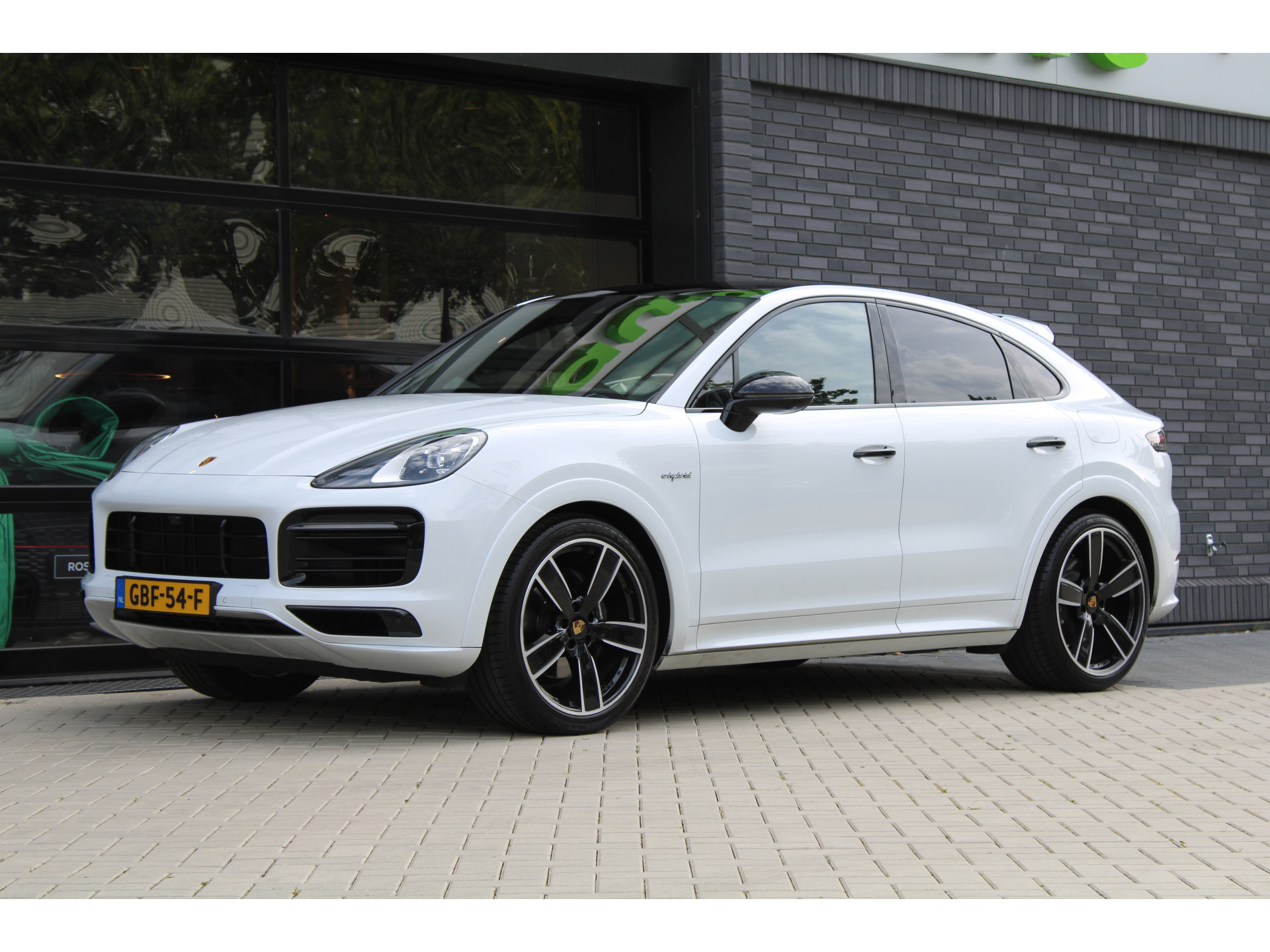 Porsche Cayenne Coupé 3.0 E-Hybrid Platinum Edition 47283474-4.jpg | ROS Automotive