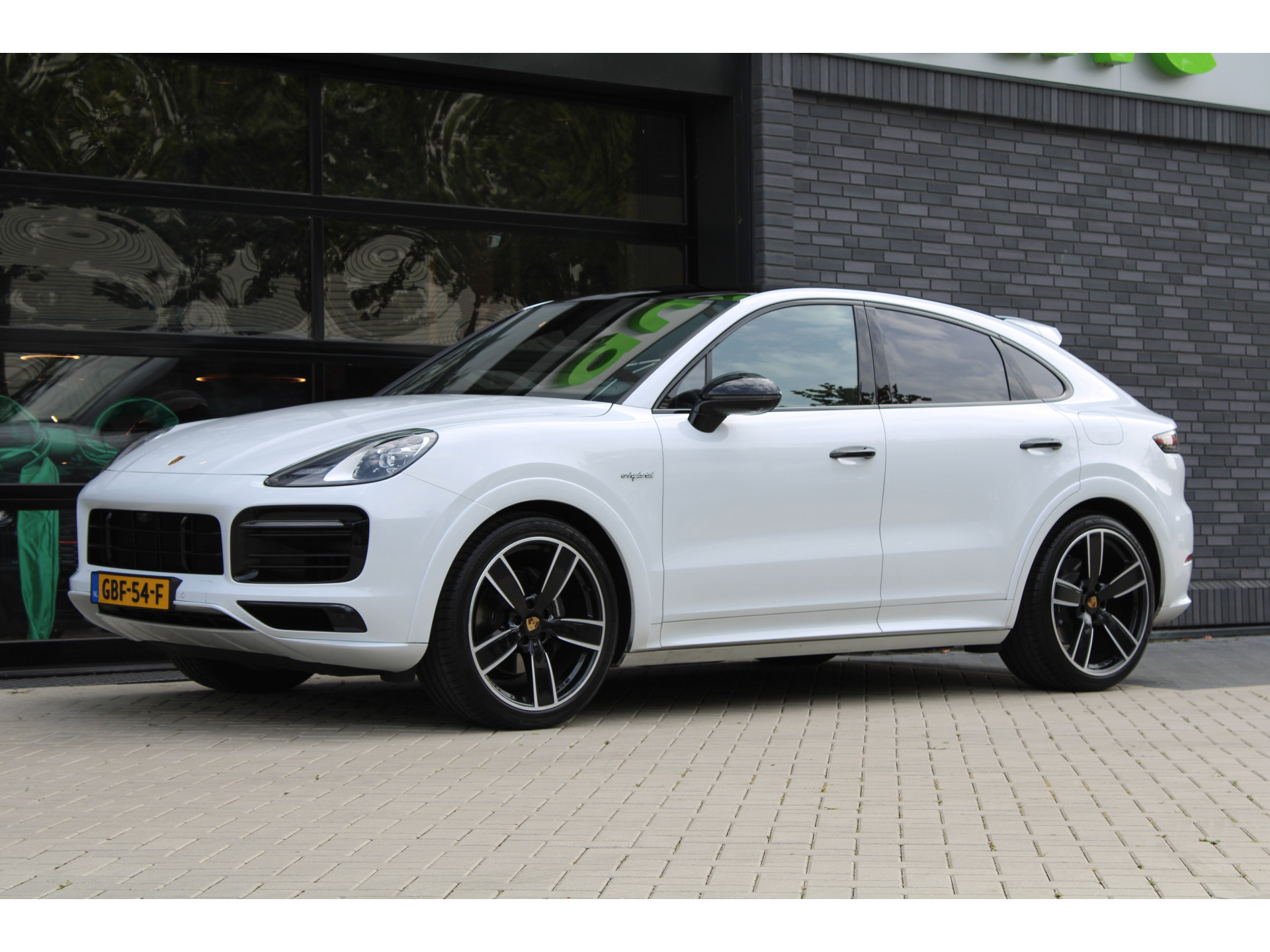 Porsche Cayenne Coupé 3.0 E-Hybrid Platinum Edition 47283474-5.jpg | ROS Automotive