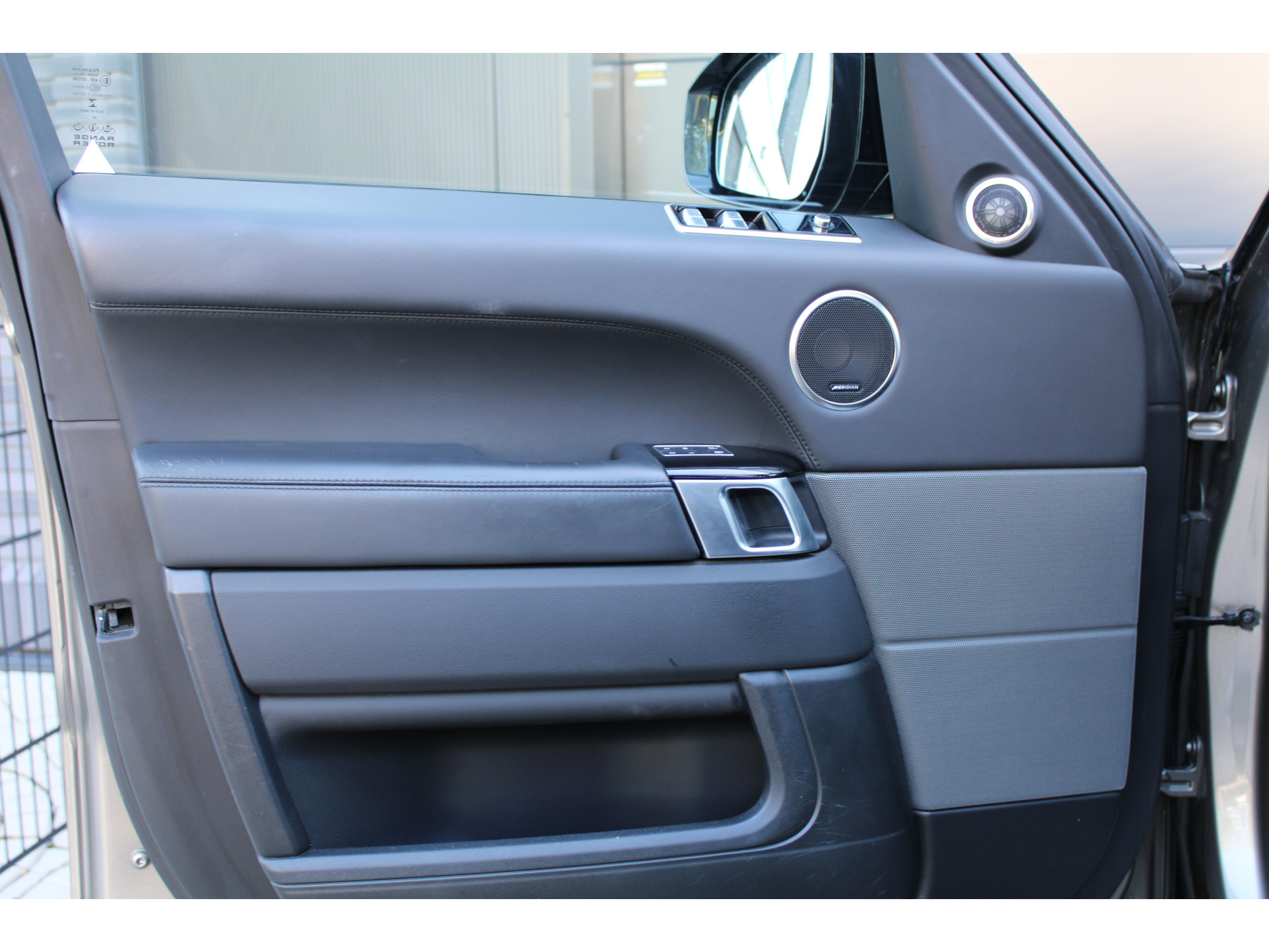 Land Rover Range Rover Sport D300 HSE Dynamic 47765676-15.jpg | ROS Automotive