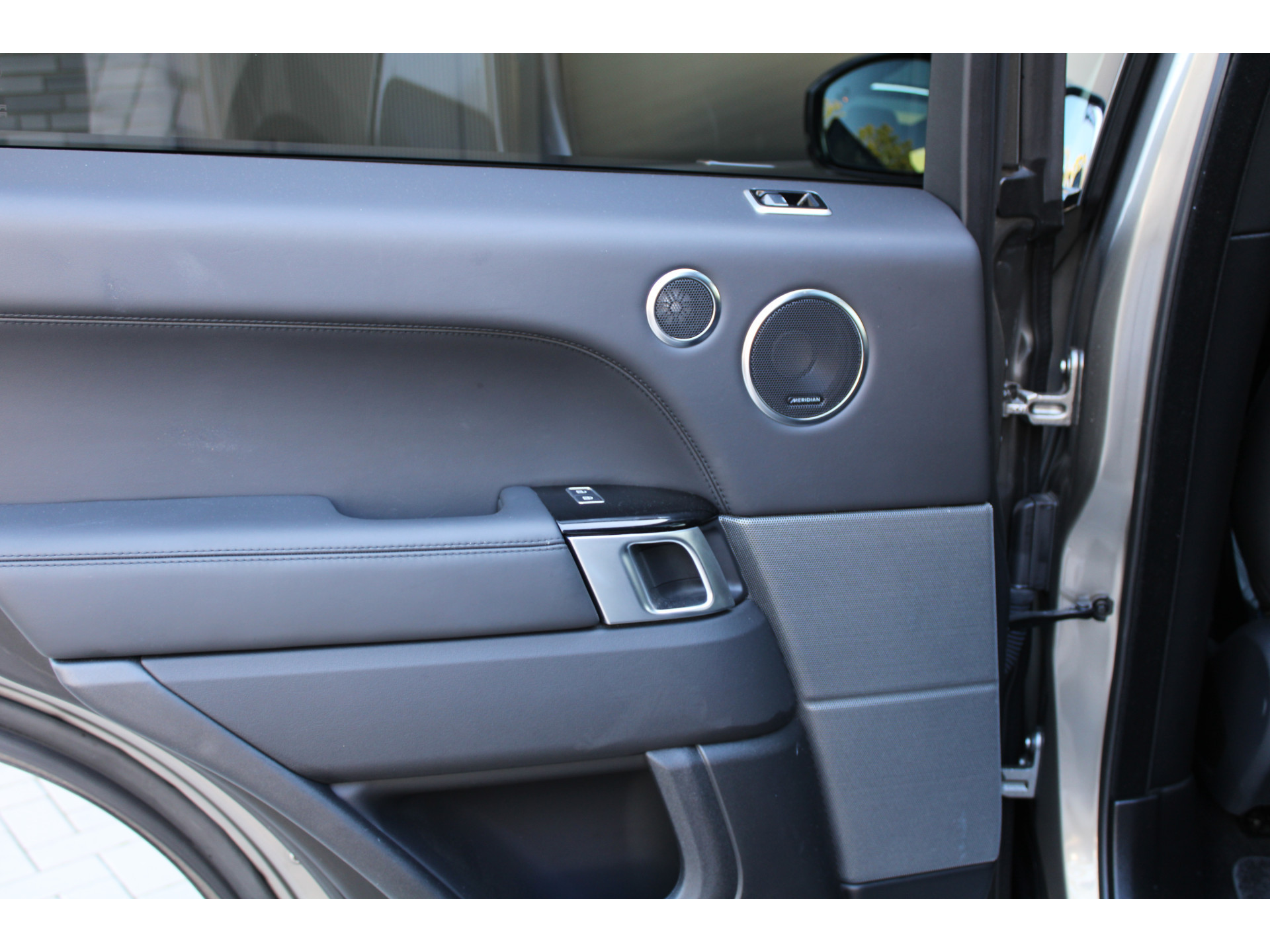 Land Rover Range Rover Sport D300 HSE Dynamic 47765676-39.jpg | ROS Automotive