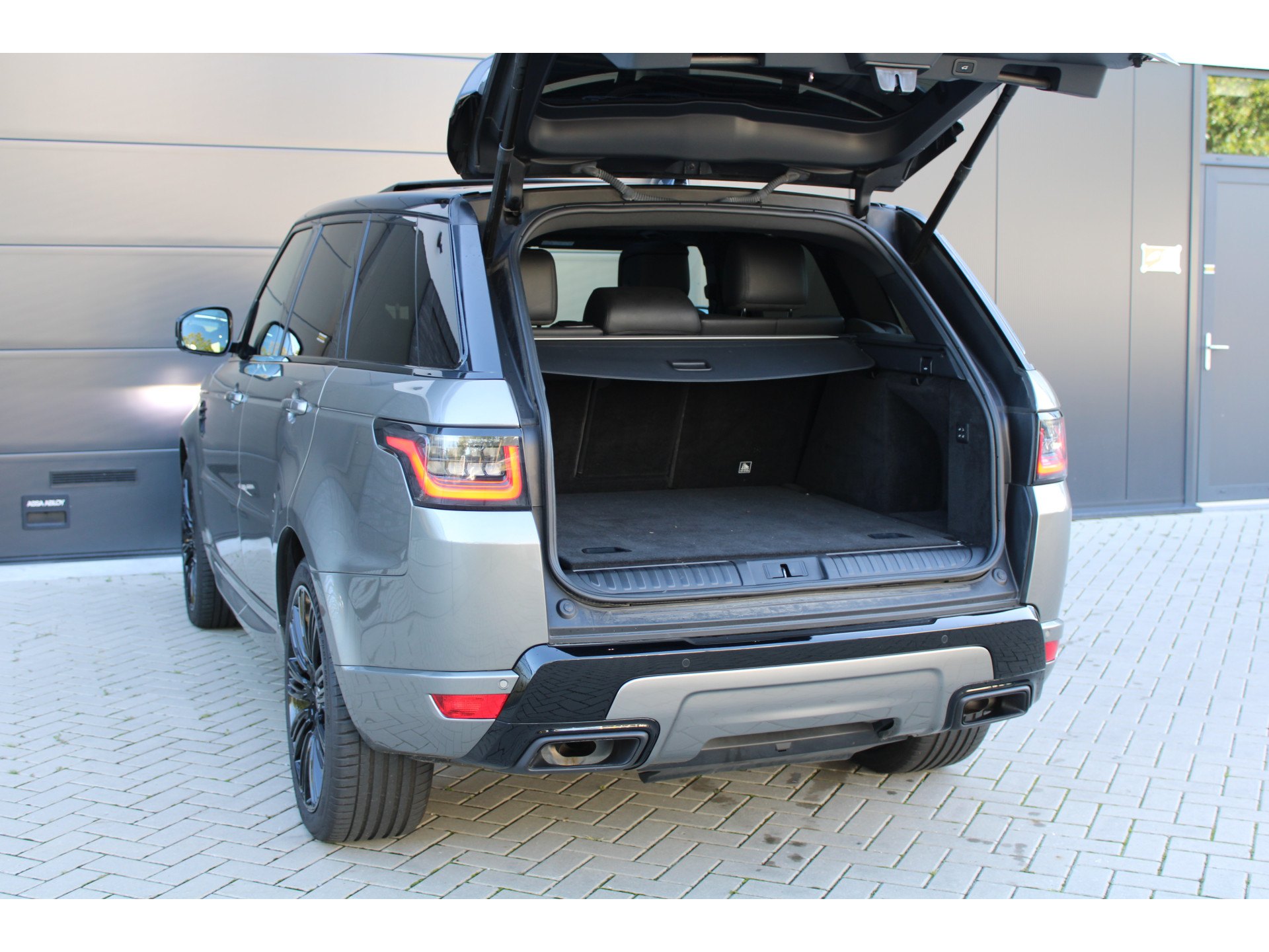 Land Rover Range Rover Sport D300 HSE Dynamic 47765676-44.jpg | ROS Automotive