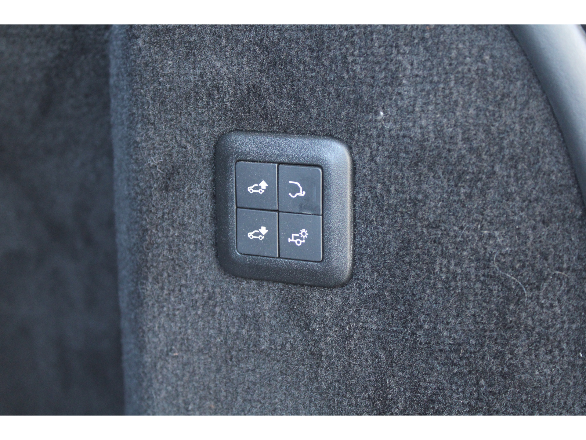 Land Rover Range Rover Sport D300 HSE Dynamic 47765676-46.jpg | ROS Automotive