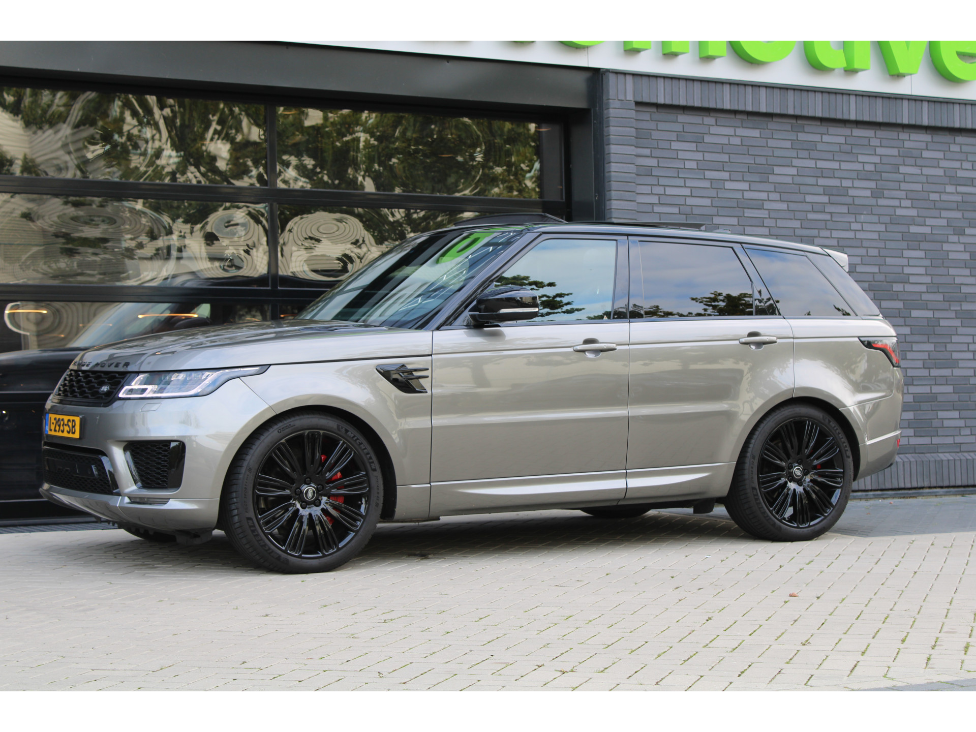Land Rover Range Rover Sport D300 HSE Dynamic 47765676-5.jpg | ROS Automotive