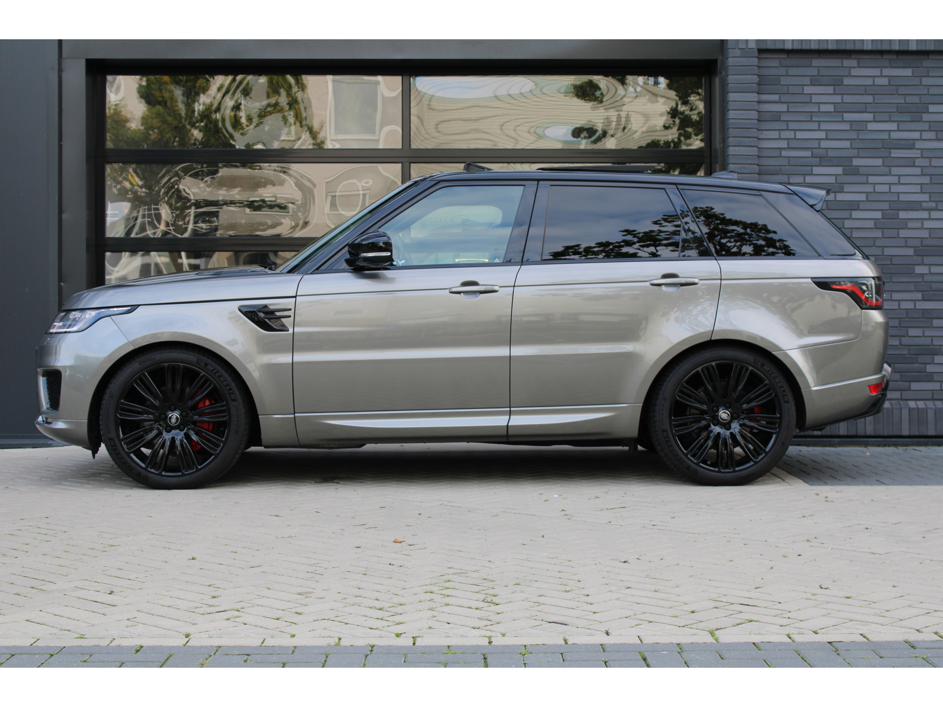 Land Rover Range Rover Sport D300 HSE Dynamic 47765676-6.jpg | ROS Automotive