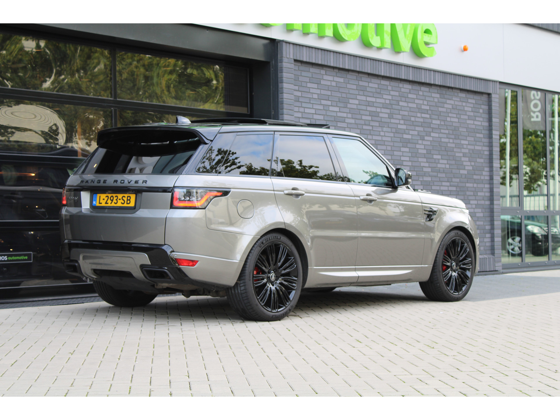 Land Rover Range Rover Sport D300 HSE Dynamic 47765676-9.jpg | ROS Automotive