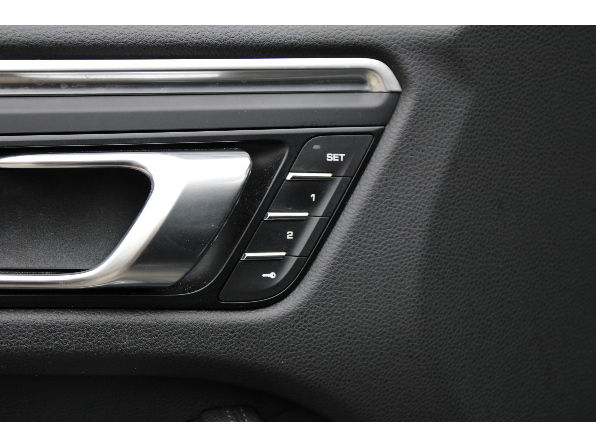 Porsche Macan 2.0 47939190-13.jpg | ROS Automotive