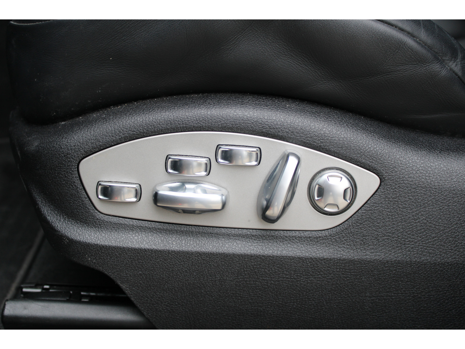 Porsche Macan 2.0 47939190-18.jpg | ROS Automotive